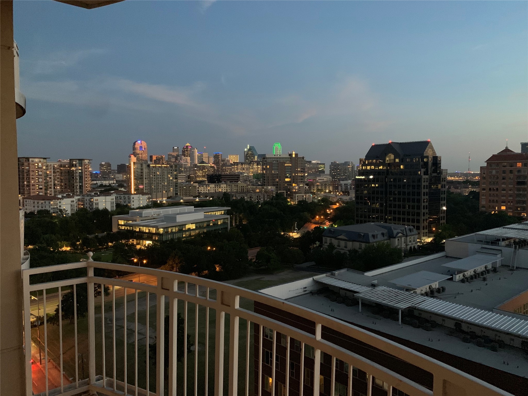 3225 Turtle Creek Boulevard Dallas TX 75219