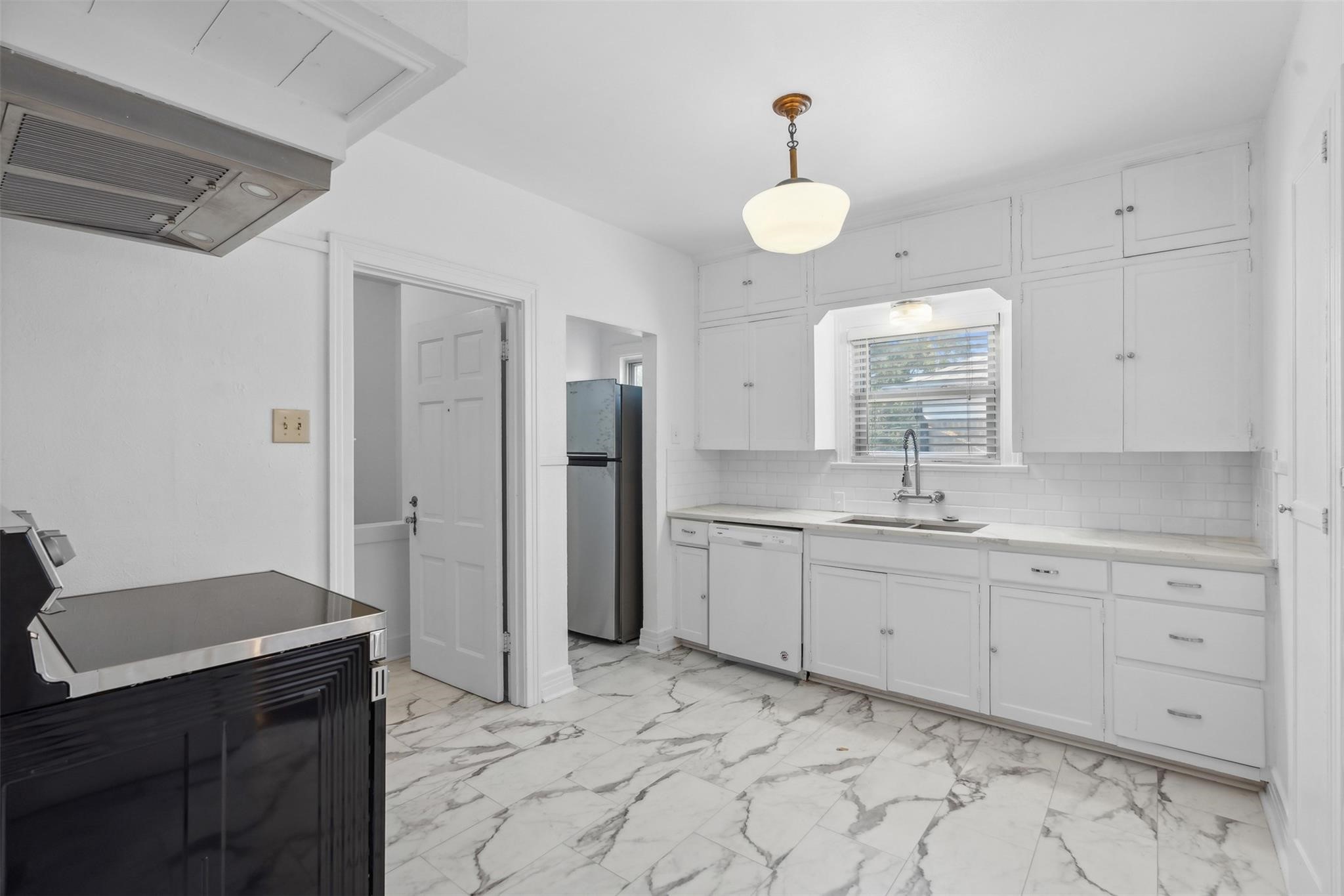 6132 Victor Street Dallas TX 75214