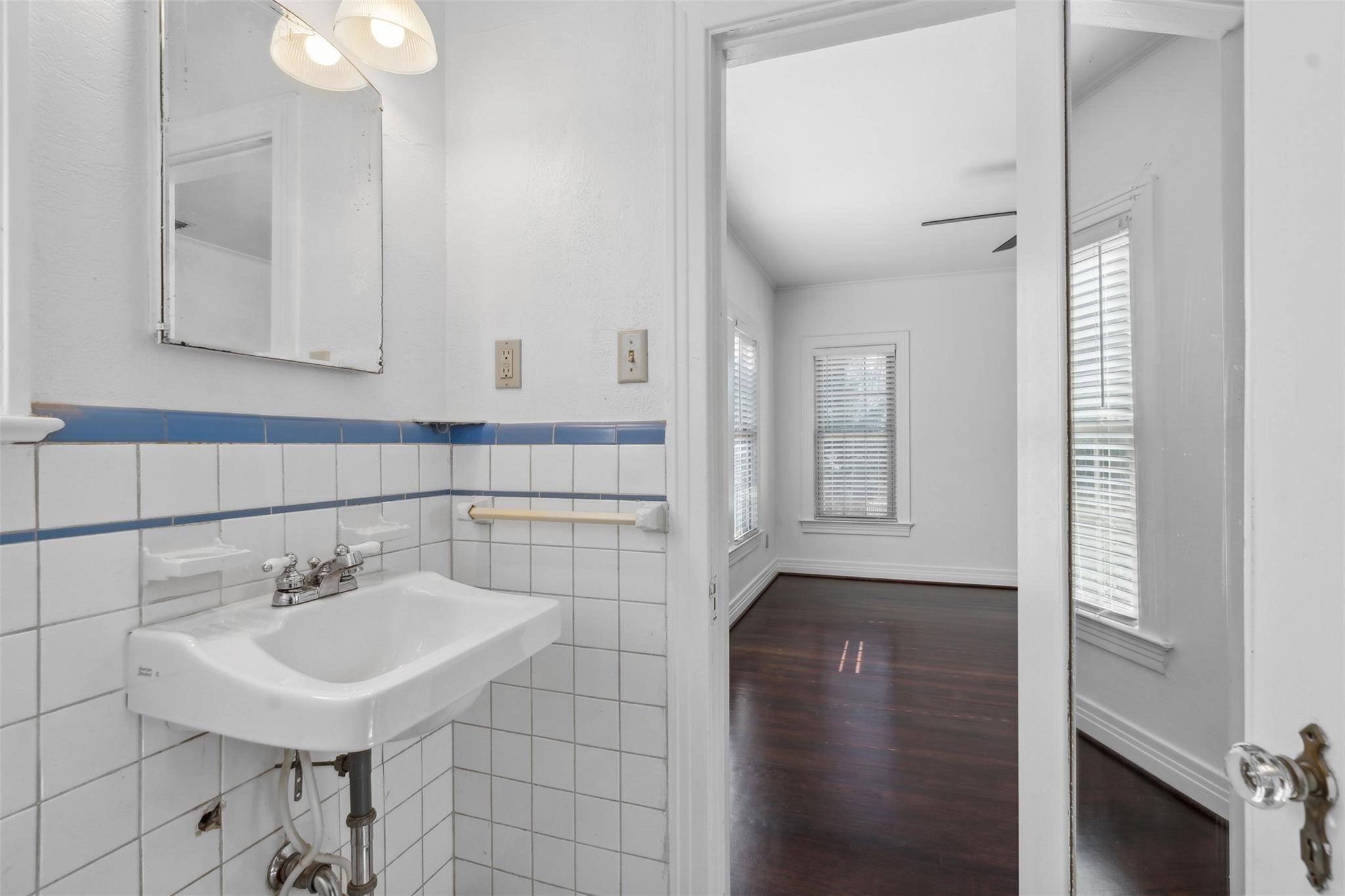 6132 Victor Street Dallas TX 75214