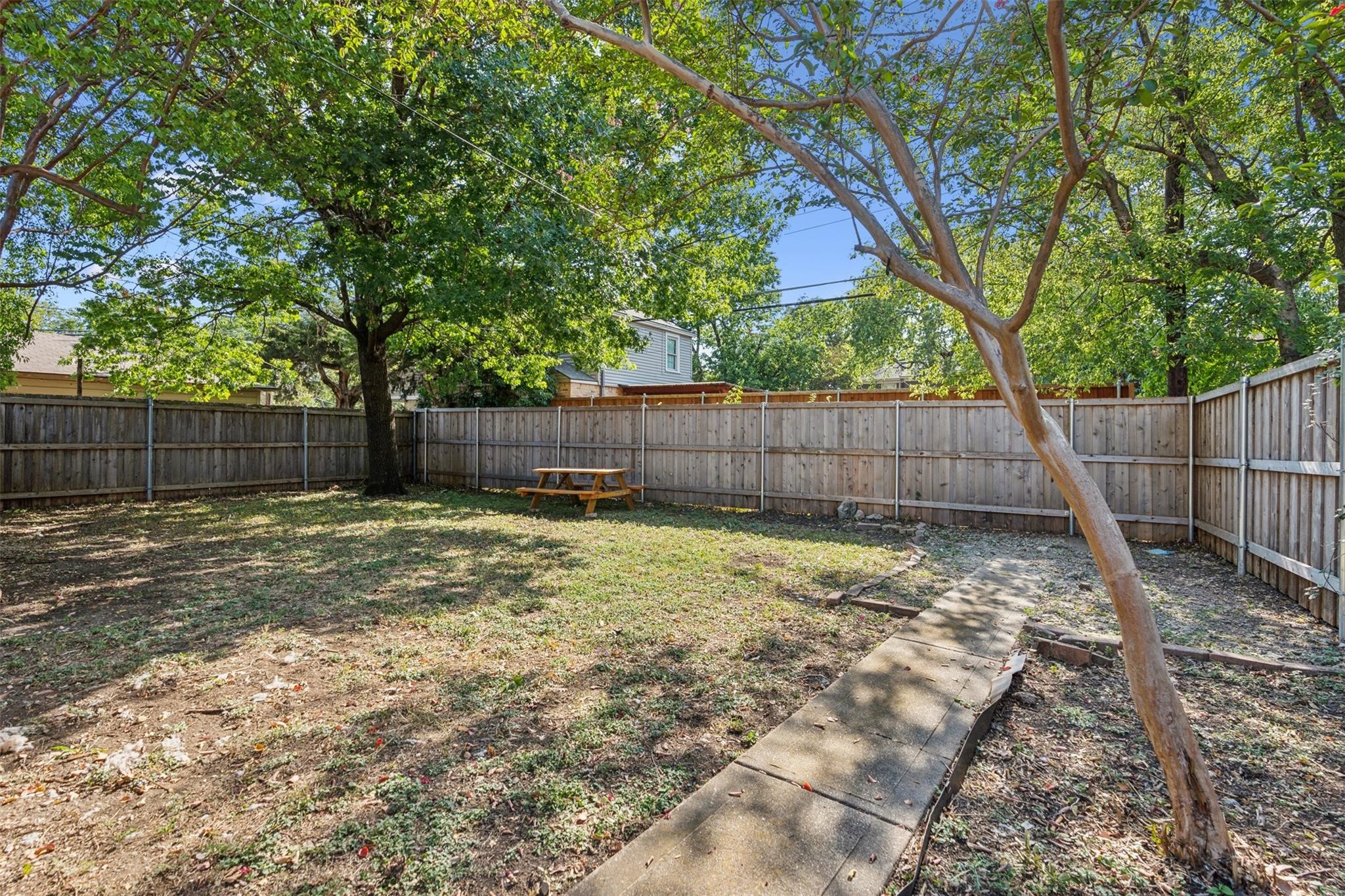 6132 Victor Street Dallas TX 75214