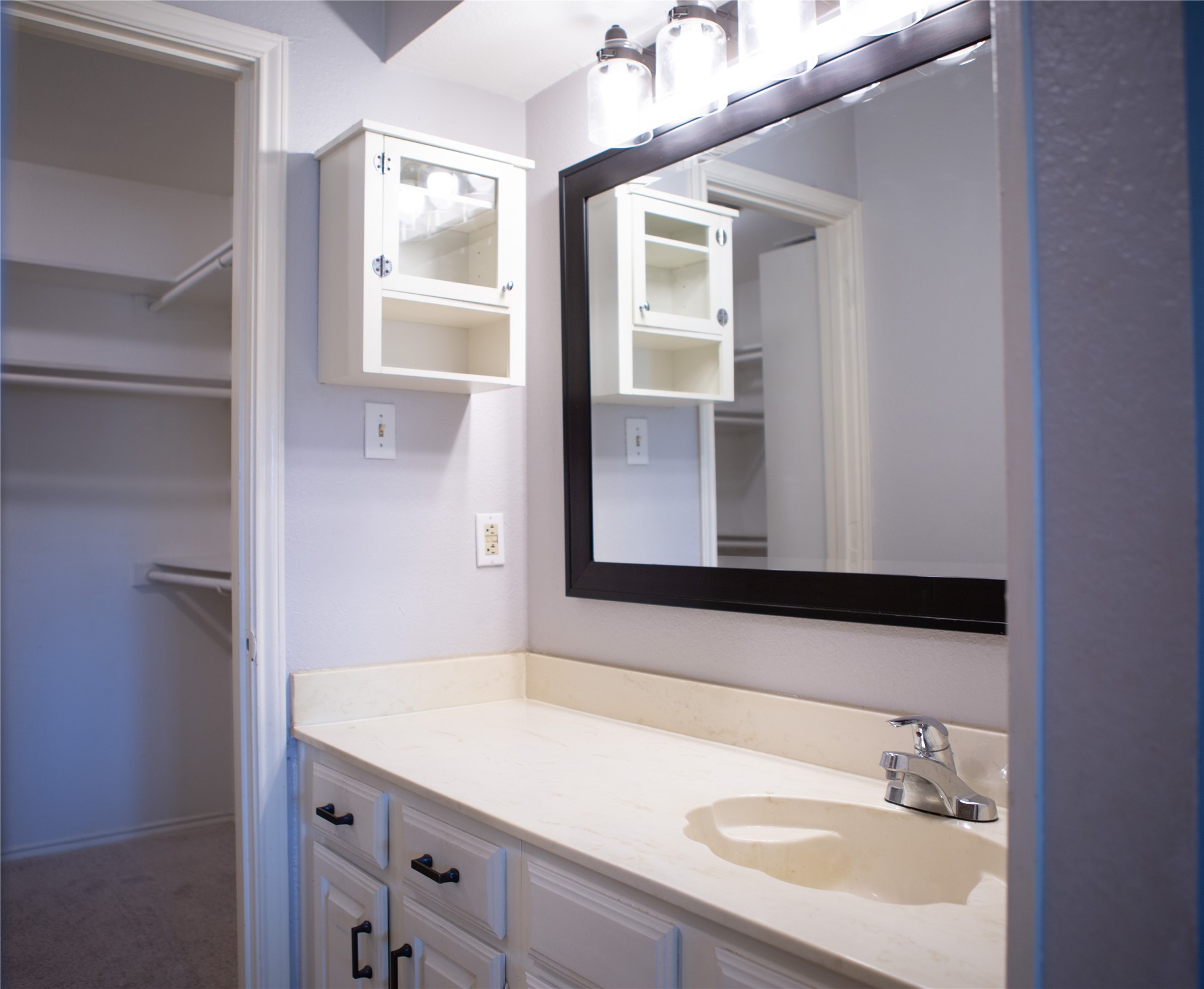 1106 Lock Ridge Mckinney TX 75069