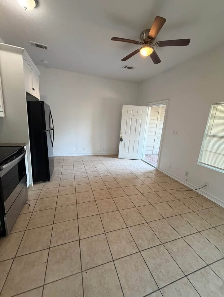 2730 S Jennings Avenue Fort Worth TX 76110
