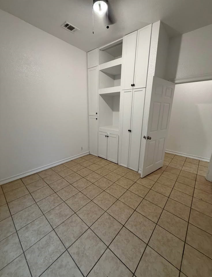 2730 S Jennings Avenue Fort Worth TX 76110