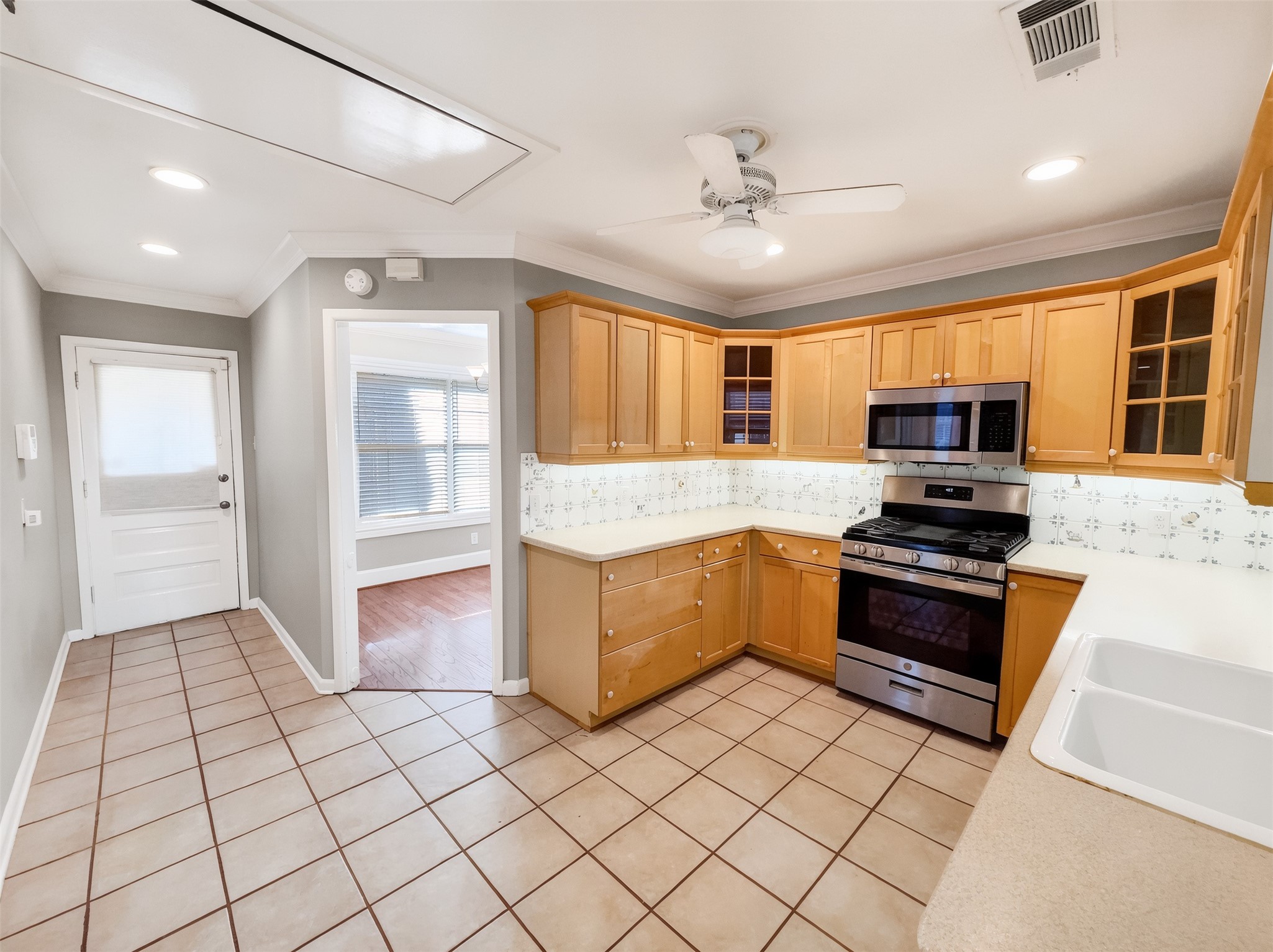 4414 Merrell Road Dallas TX 75229
