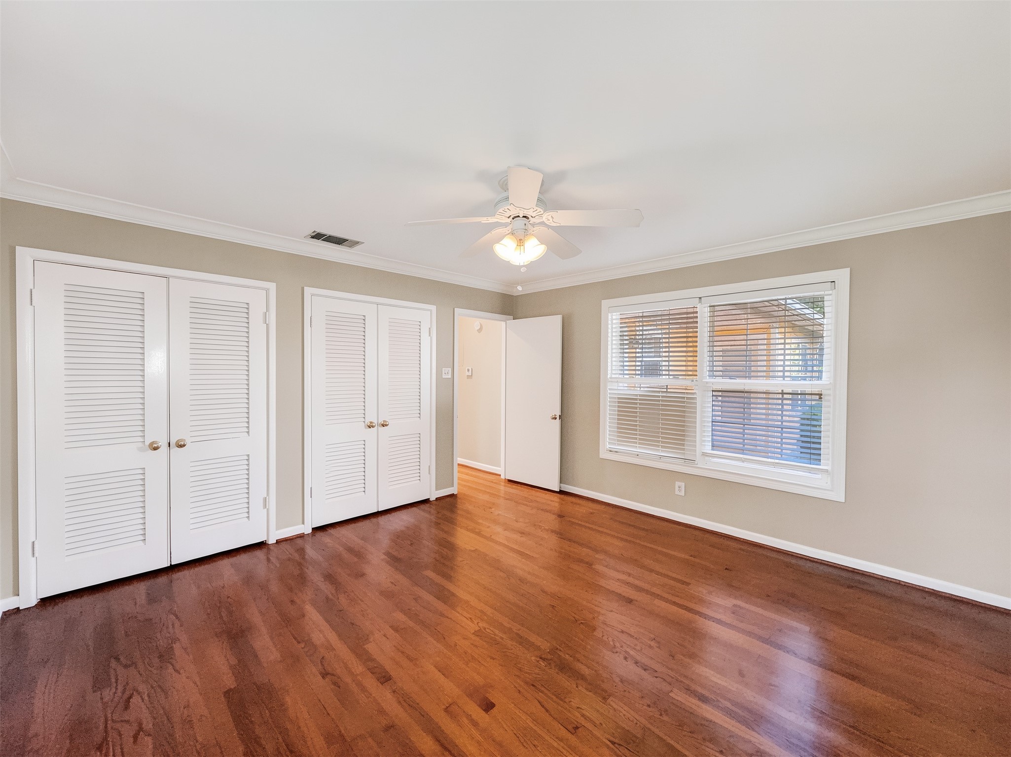 4414 Merrell Road Dallas TX 75229
