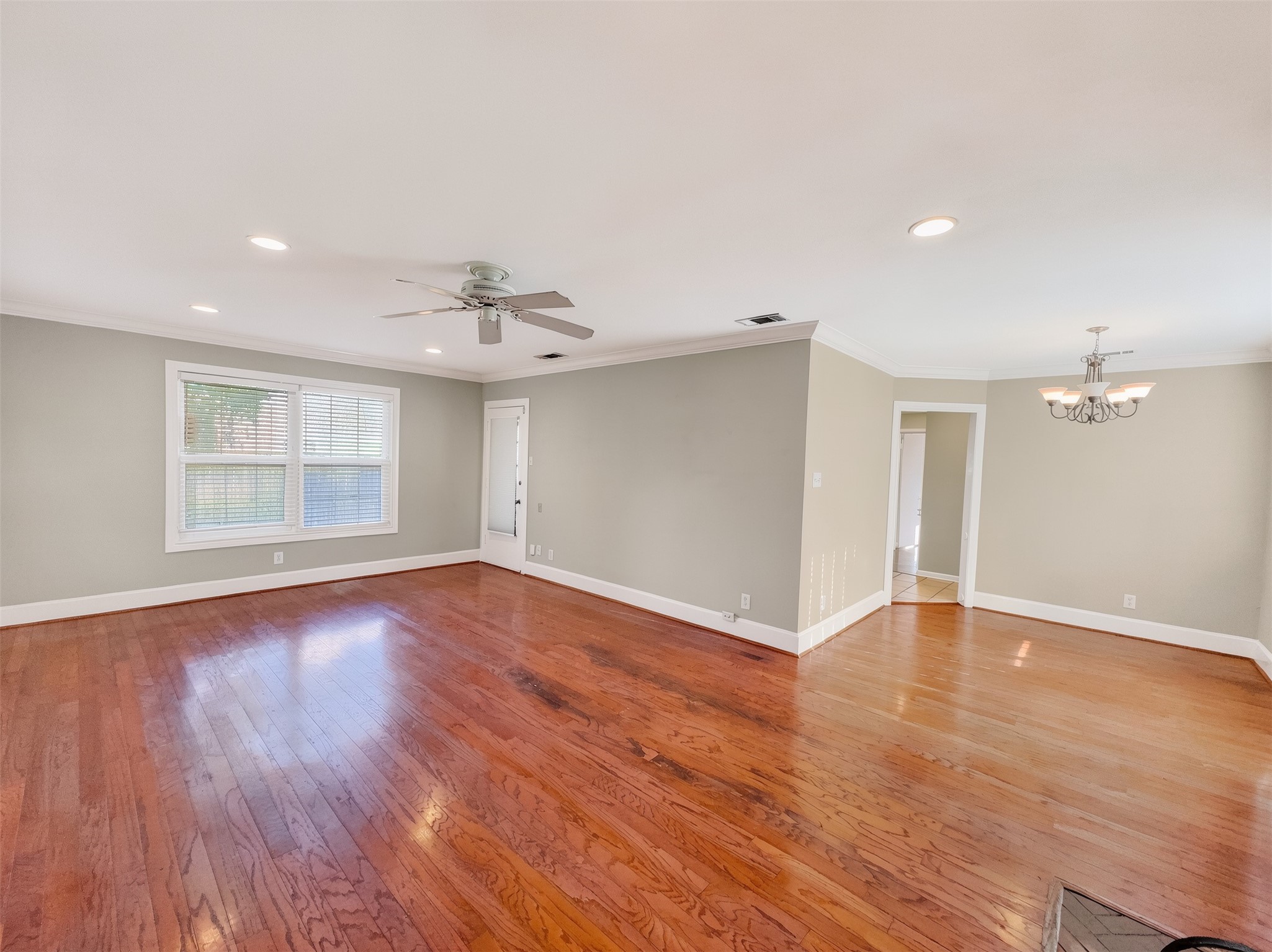 4414 Merrell Road Dallas TX 75229