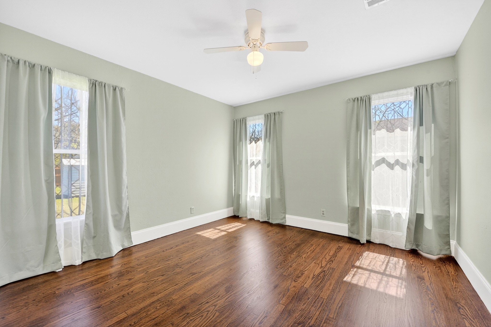10922 Castolon Drive Dallas TX 75228