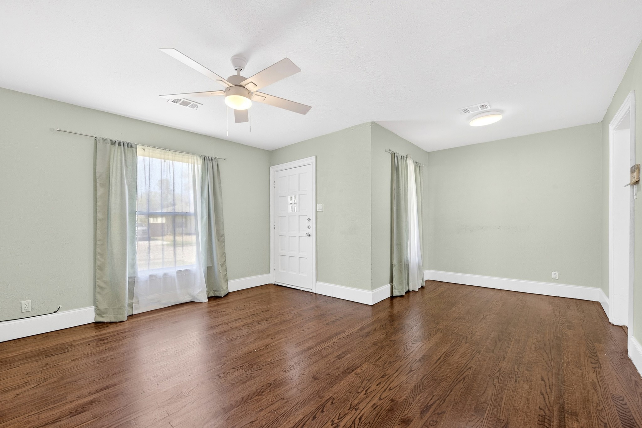 10922 Castolon Drive Dallas TX 75228