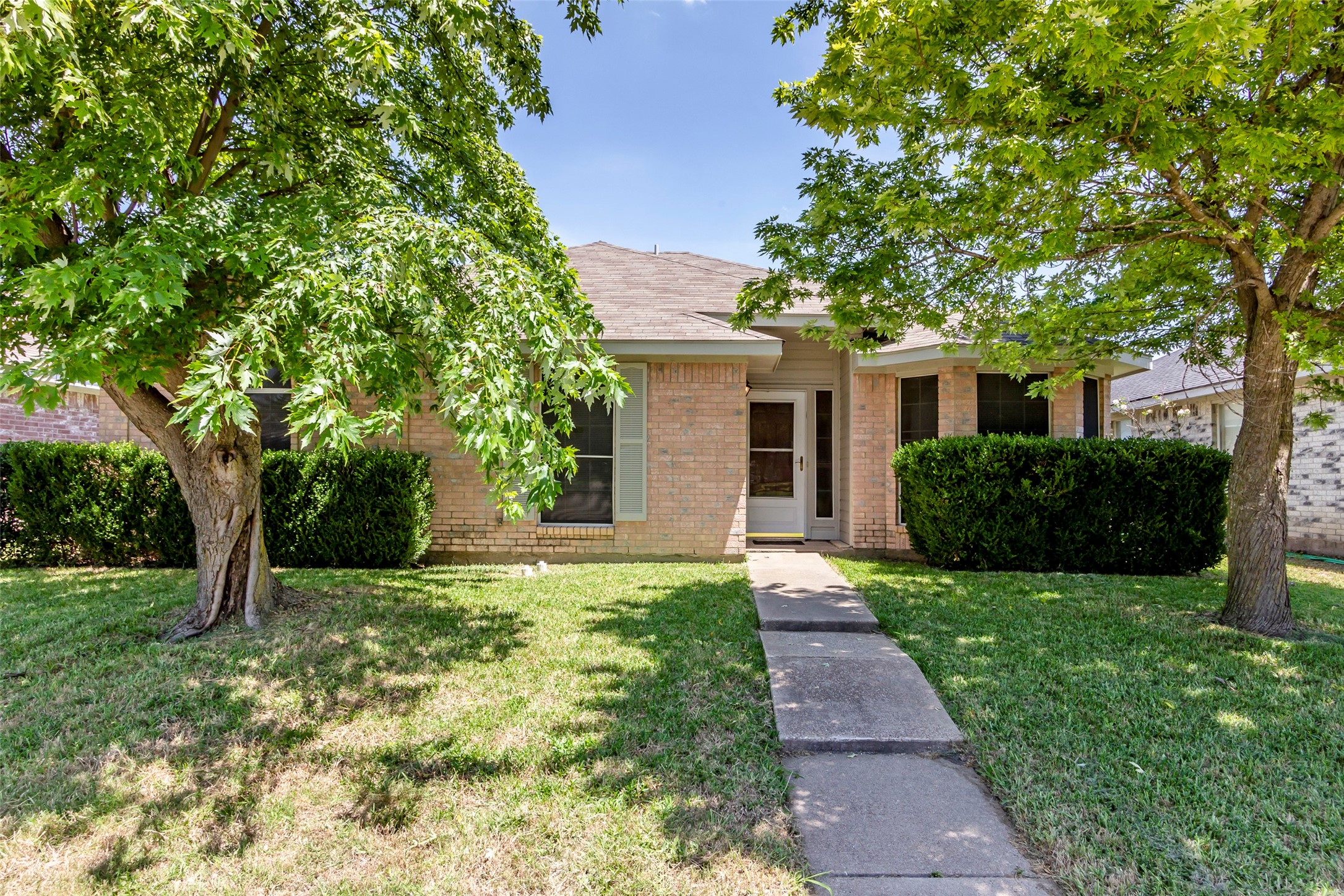 845 Applewood Drive Cedar Hill TX 75104