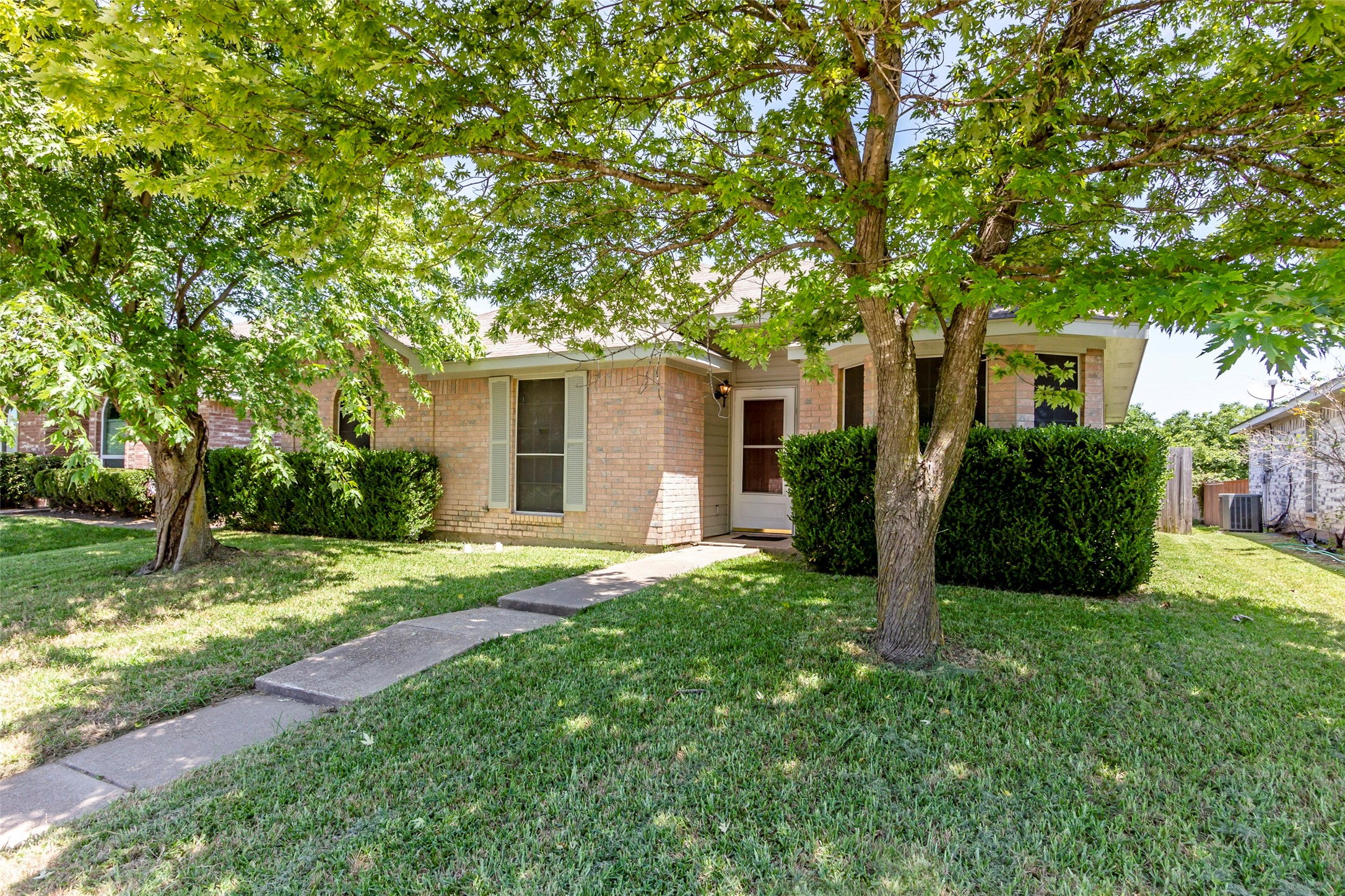 845 Applewood Drive Cedar Hill TX 75104