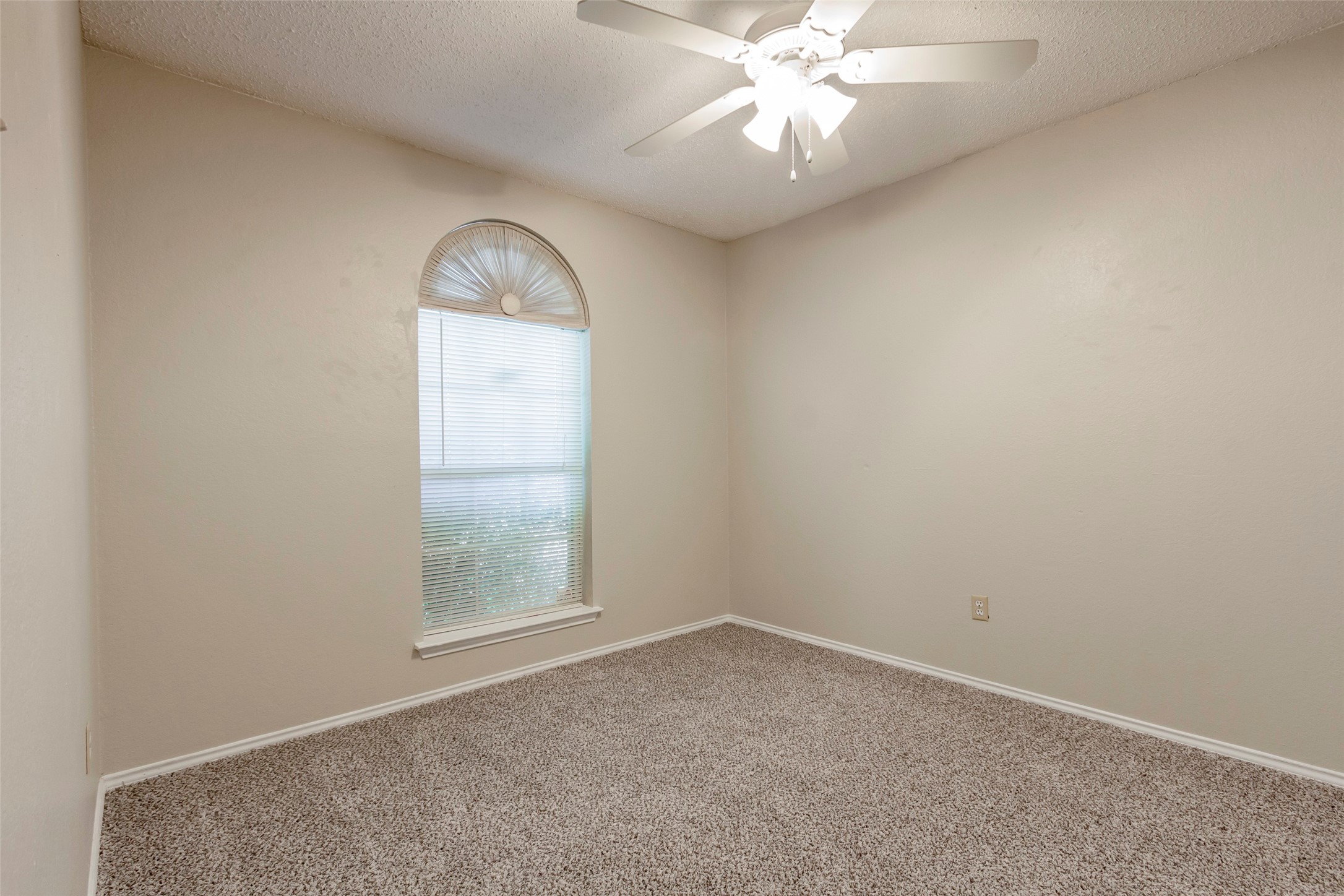 845 Applewood Drive Cedar Hill TX 75104