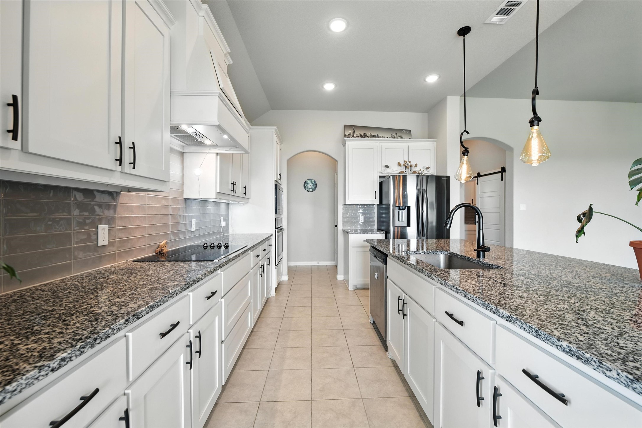 1089 Flagstone Drive Weatherford TX 76085