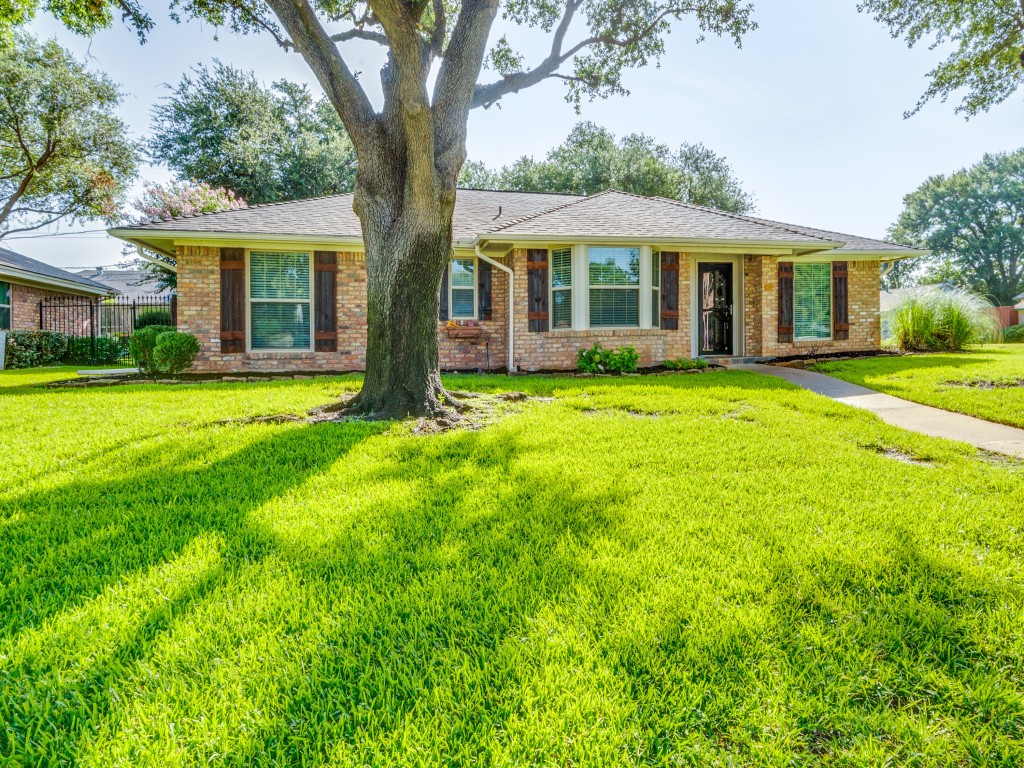 2020 Normandy Drive Hurst TX 76054