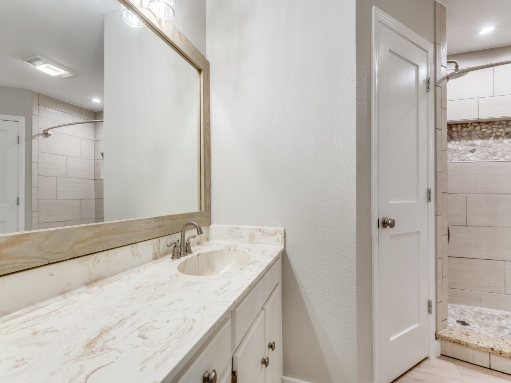2020 Normandy Drive Hurst TX 76054