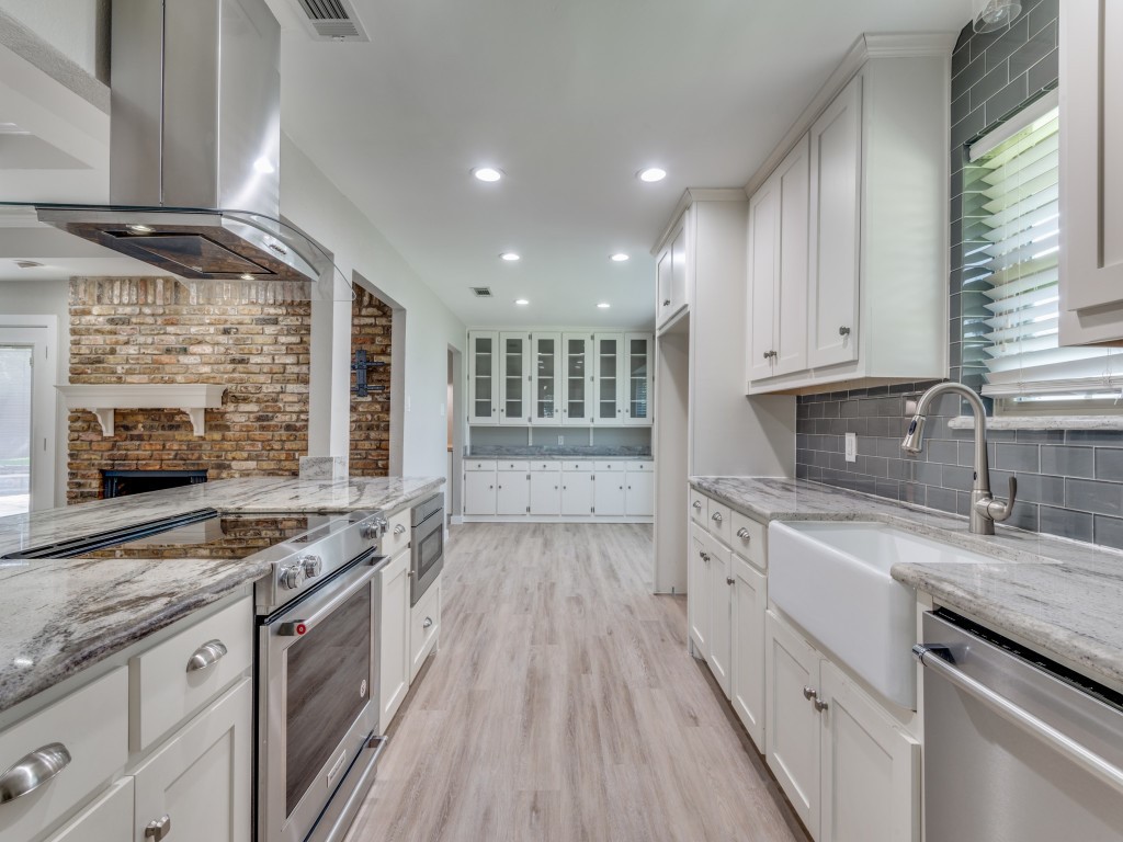 2020 Normandy Drive Hurst TX 76054