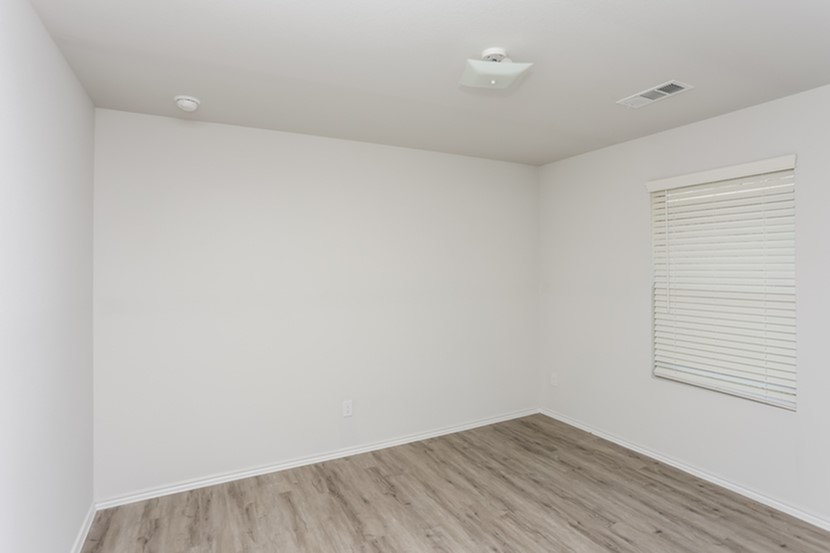 1317 Esther Lane Ennis TX 75119