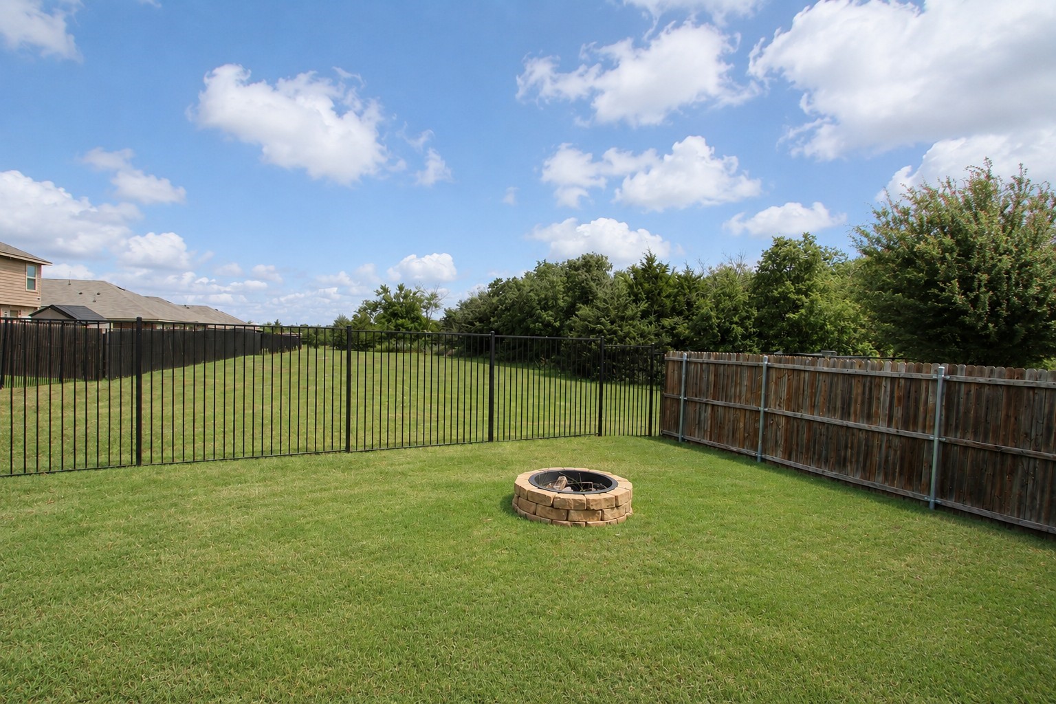 2333 Conklin Drive Fate TX 75189