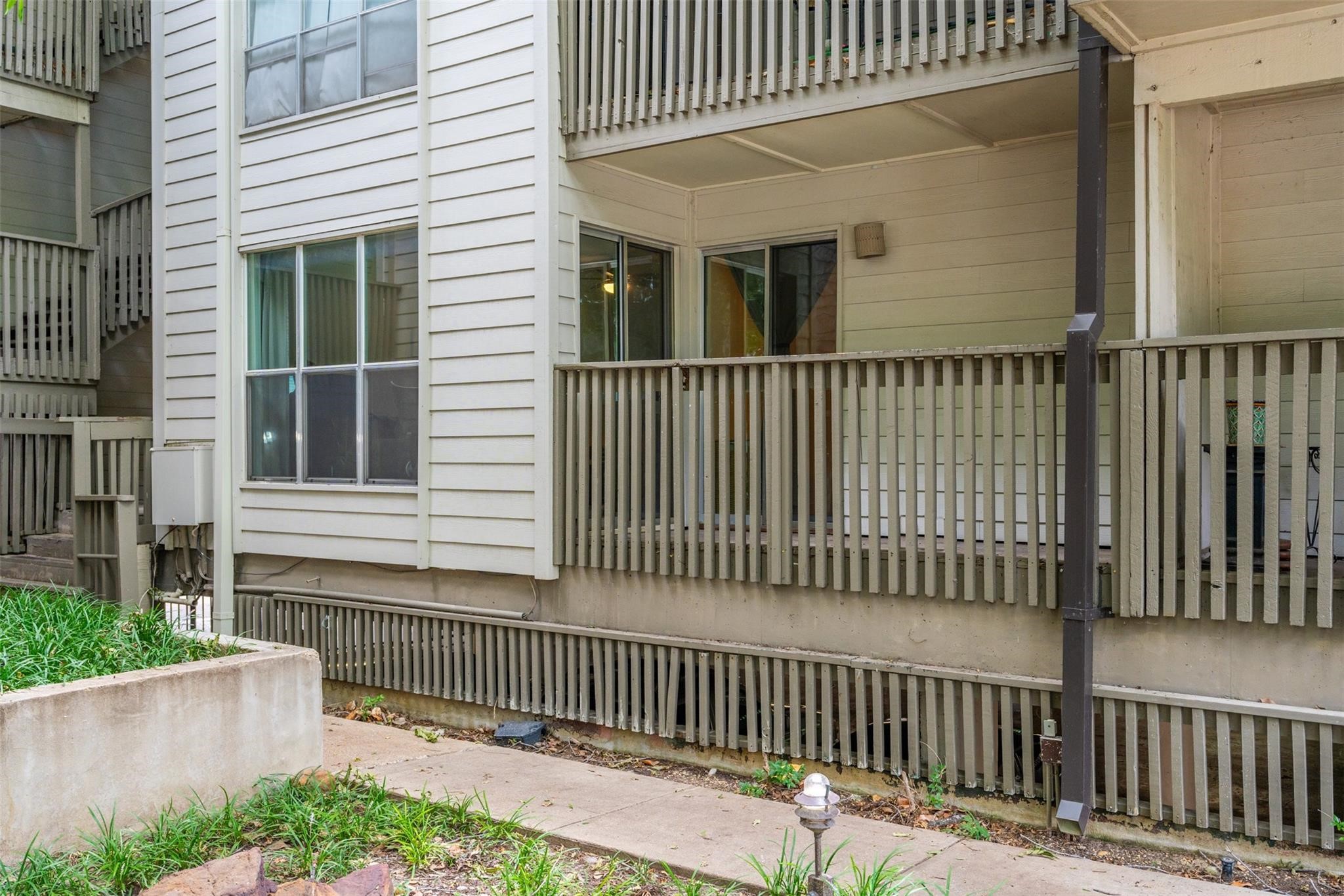 4837 Cedar Springs Road Dallas TX 75219