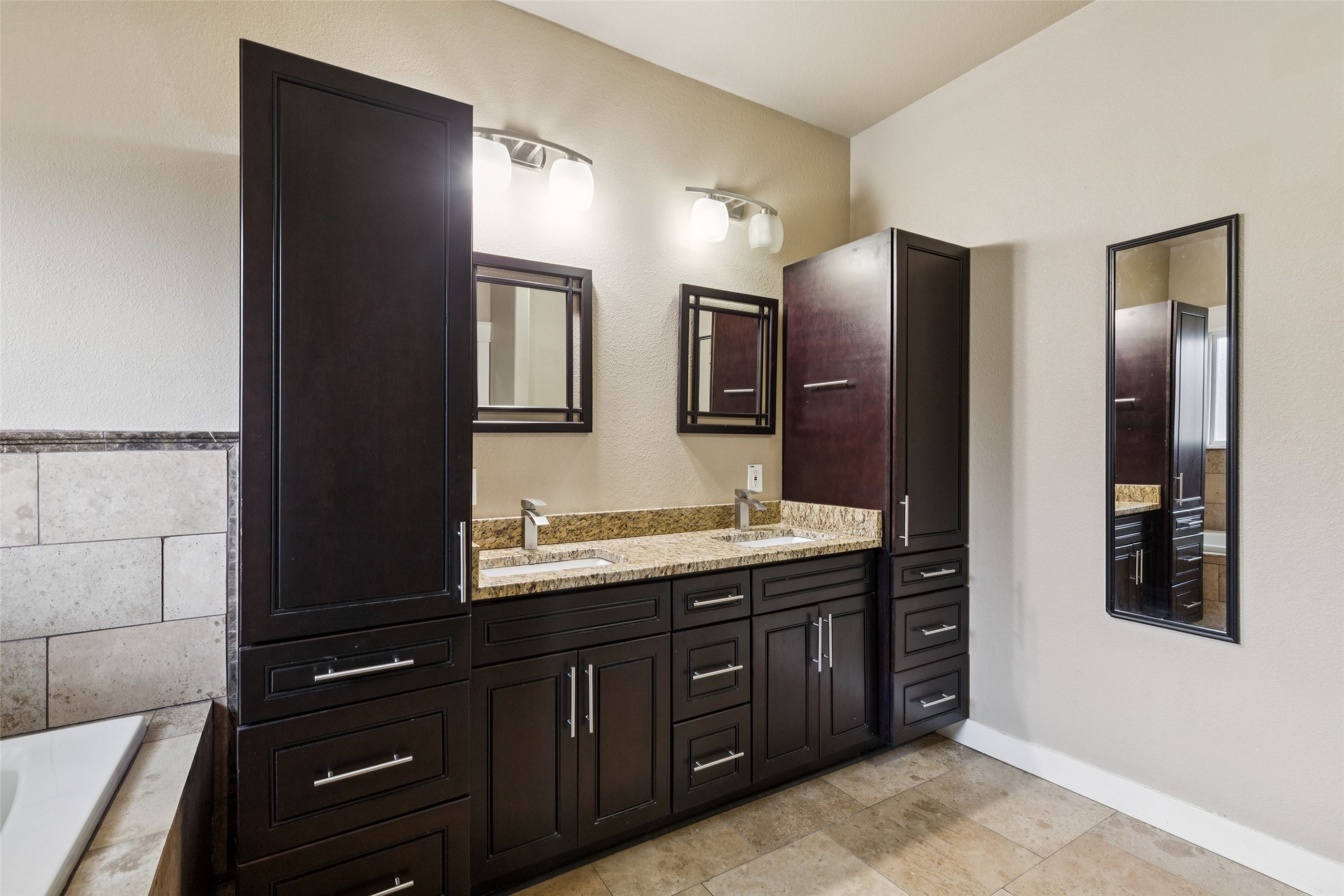 5628 Goodwin Avenue Dallas TX 75206