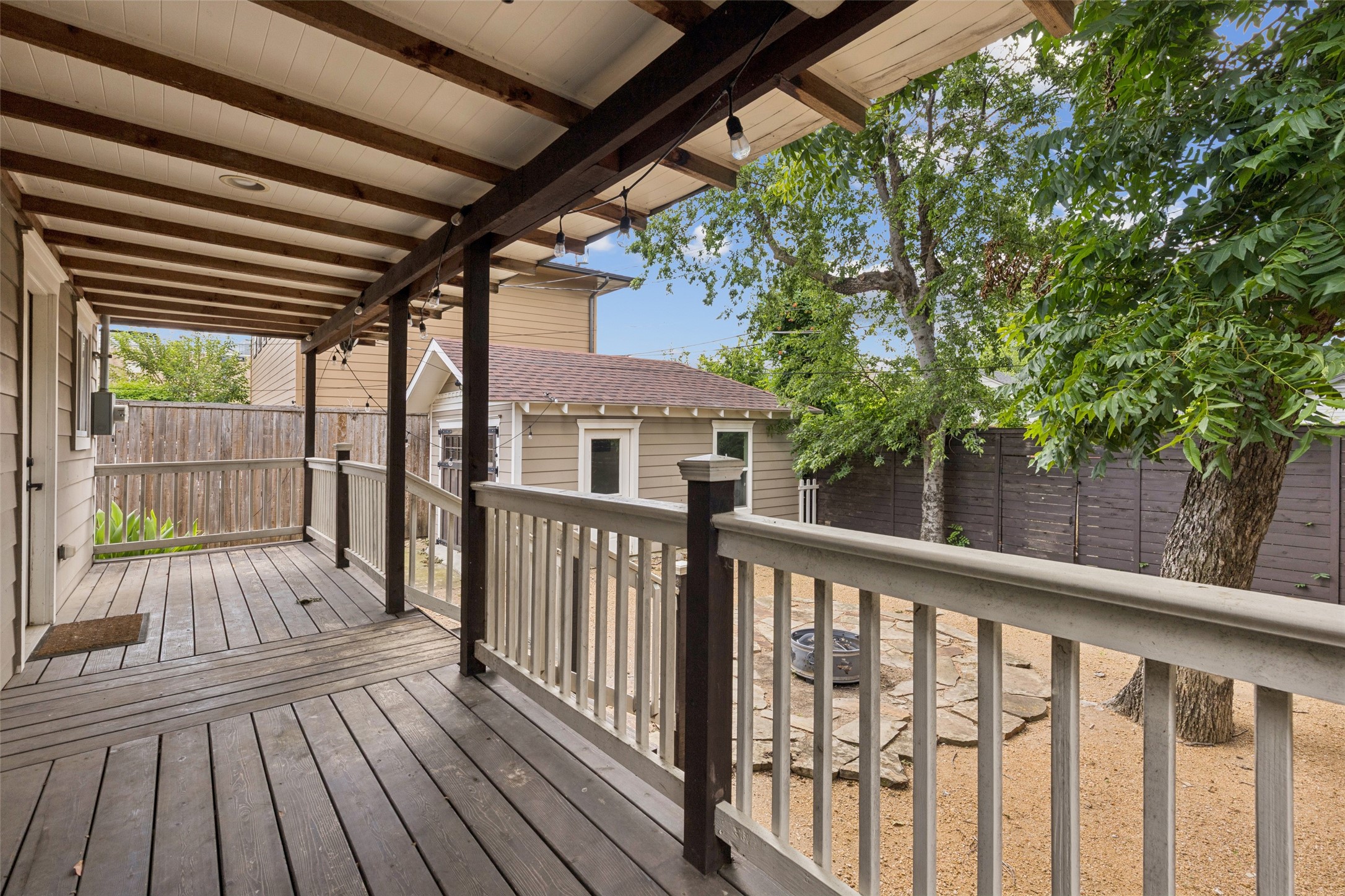 5628 Goodwin Avenue Dallas TX 75206