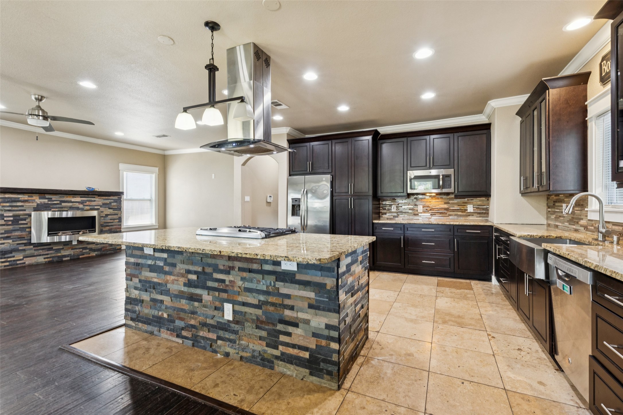 5628 Goodwin Avenue Dallas TX 75206