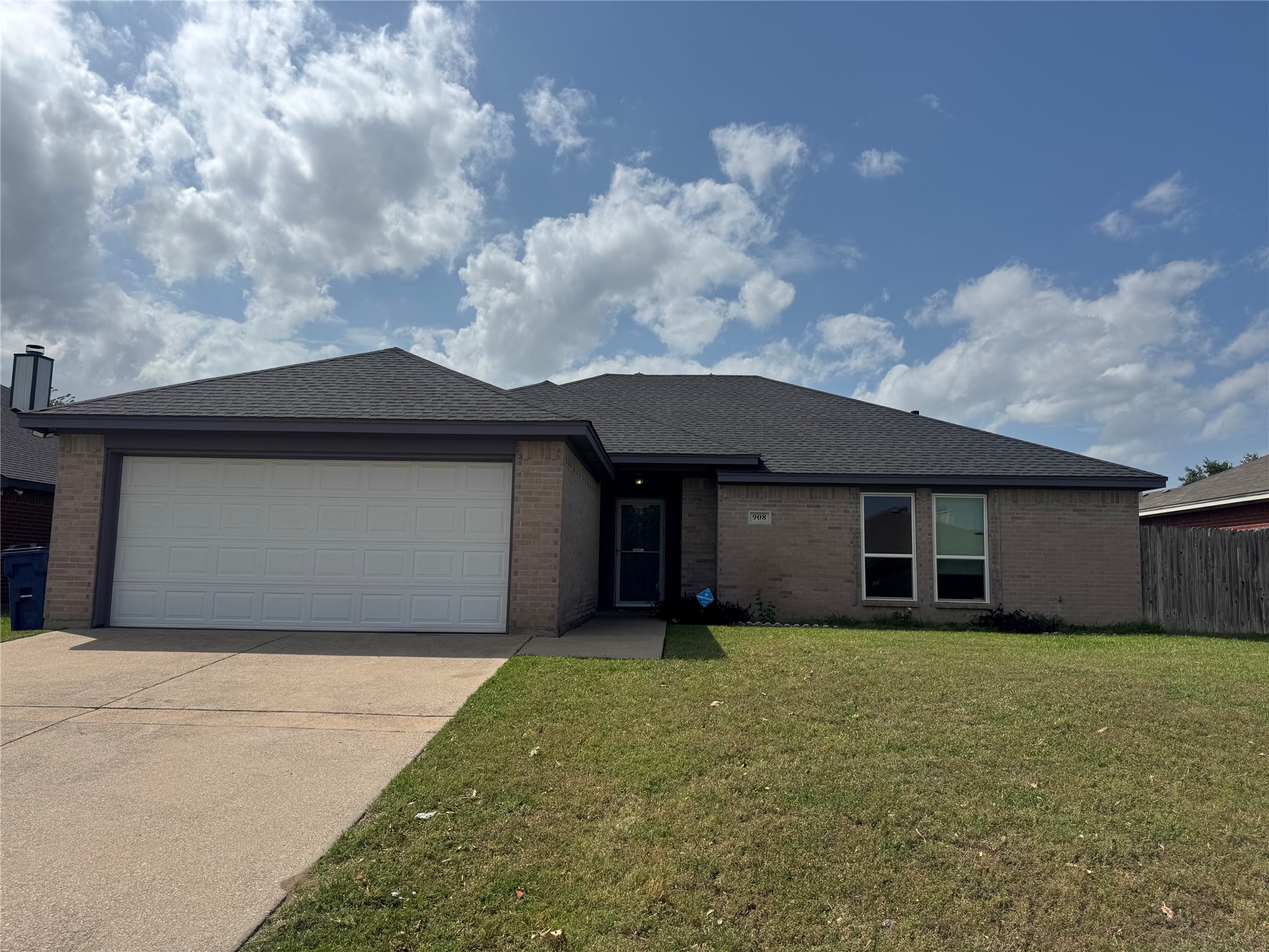 908 Cedar Ridge Lane Burleson TX 76028