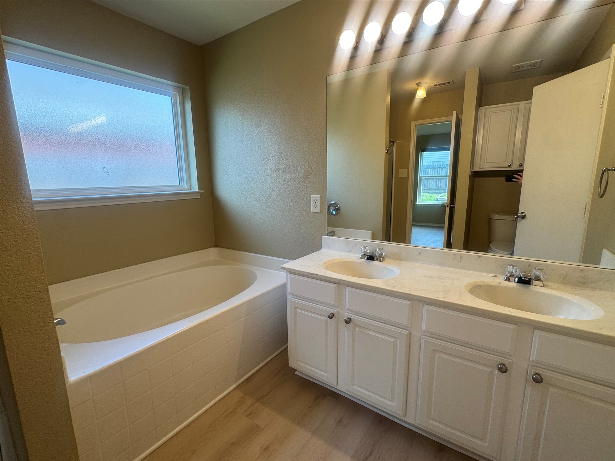 908 Cedar Ridge Lane Burleson TX 76028