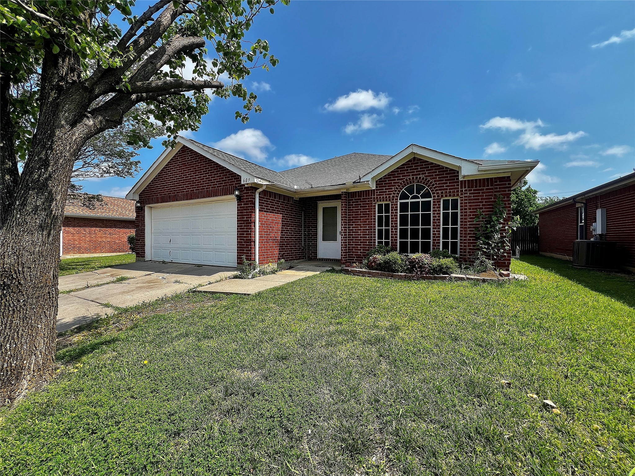 609 Blueberry Hill Lane Mansfield TX 76063
