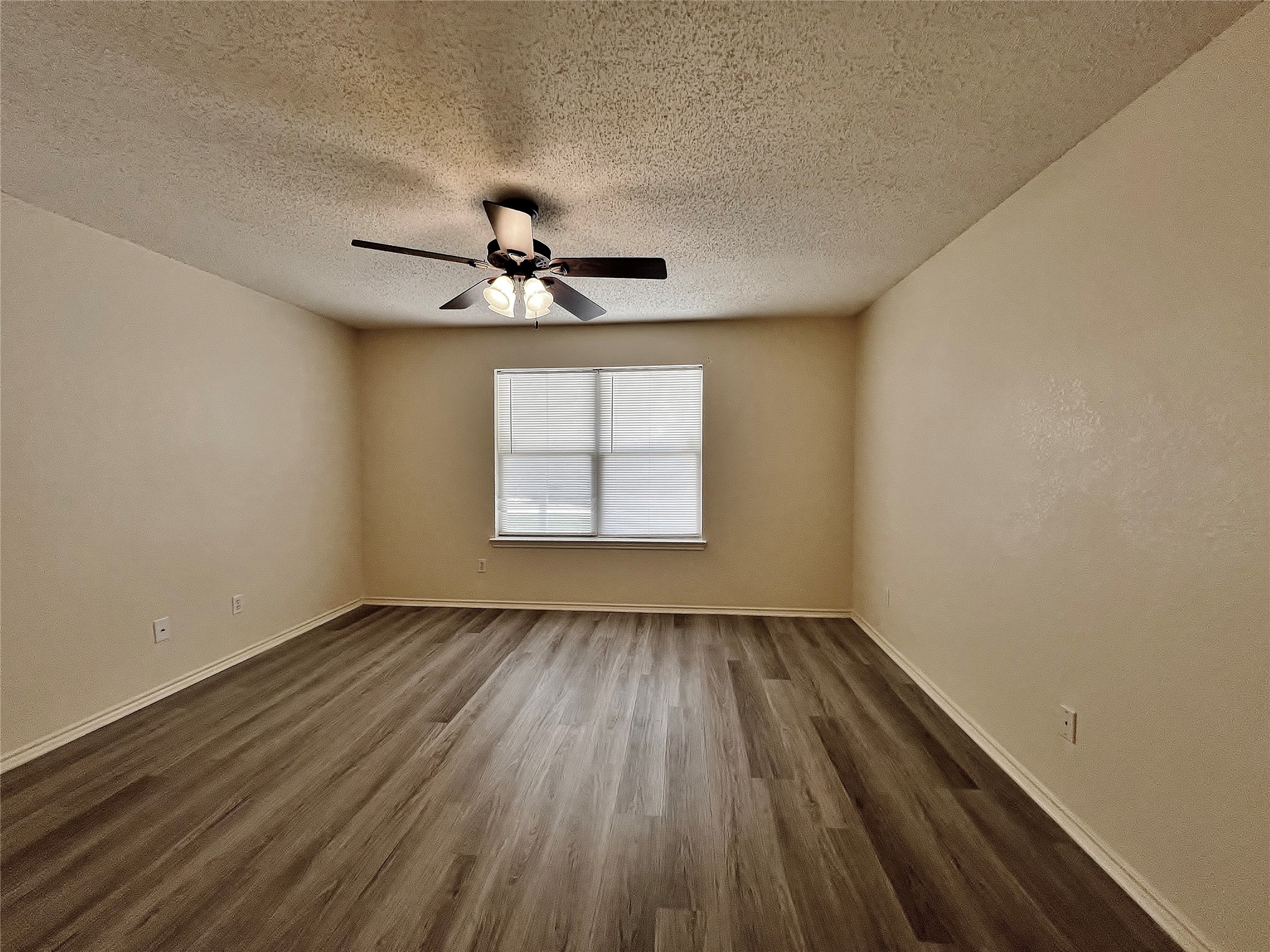 609 Blueberry Hill Lane Mansfield TX 76063