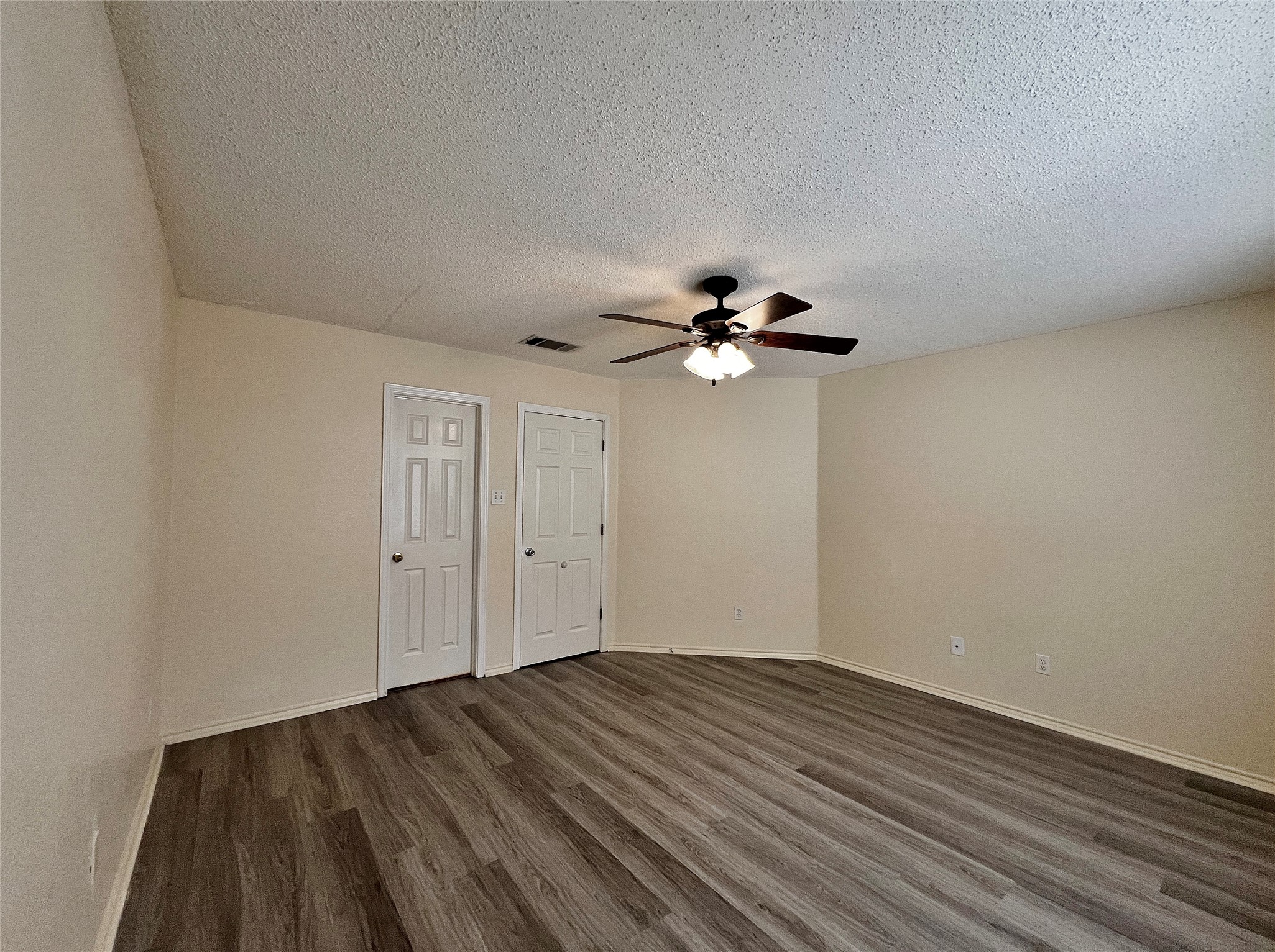 609 Blueberry Hill Lane Mansfield TX 76063