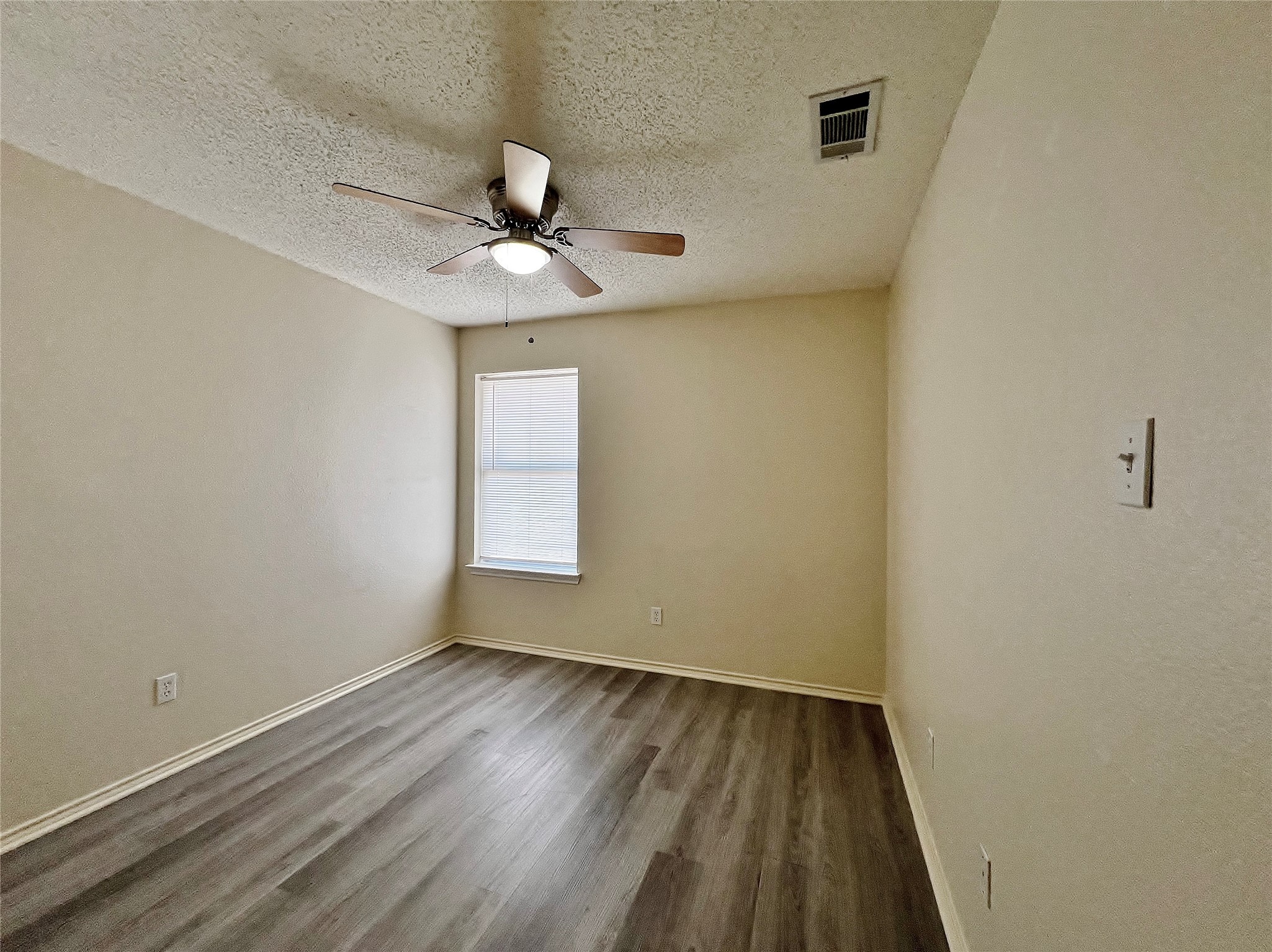 609 Blueberry Hill Lane Mansfield TX 76063