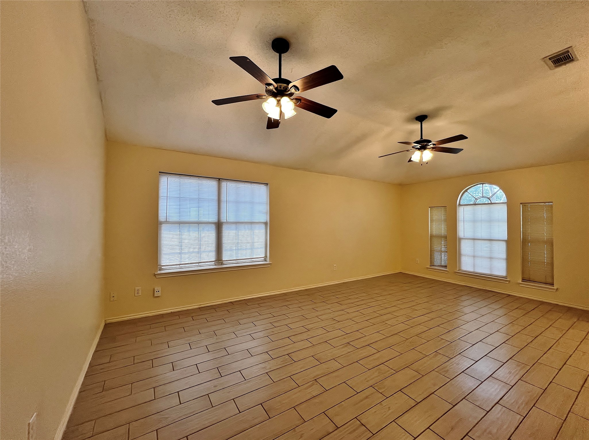 609 Blueberry Hill Lane Mansfield TX 76063