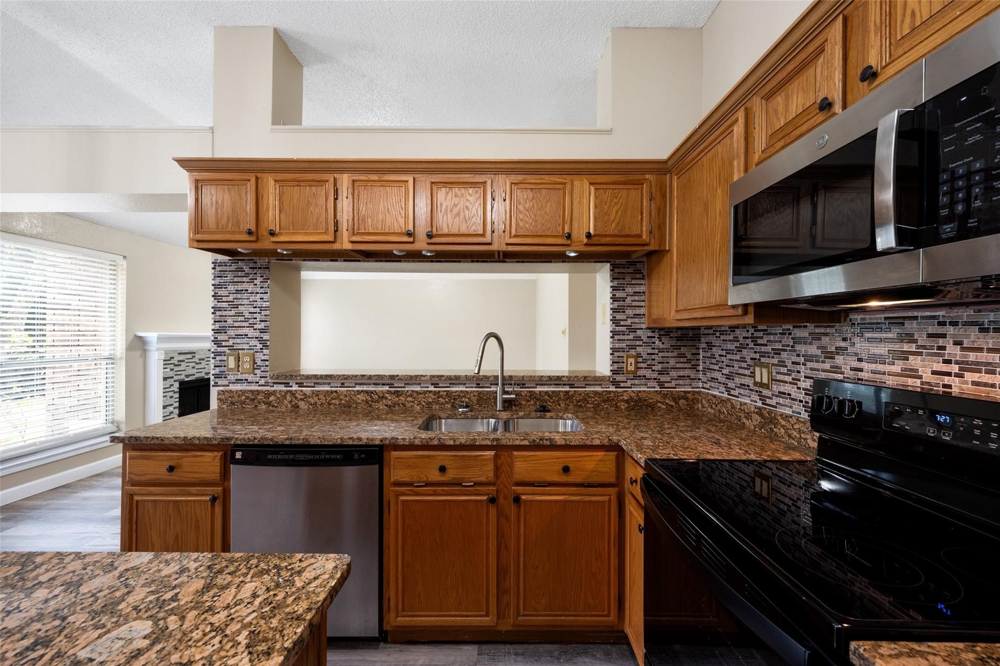 4241 Briar Hill Drive Grand Prairie TX 75052