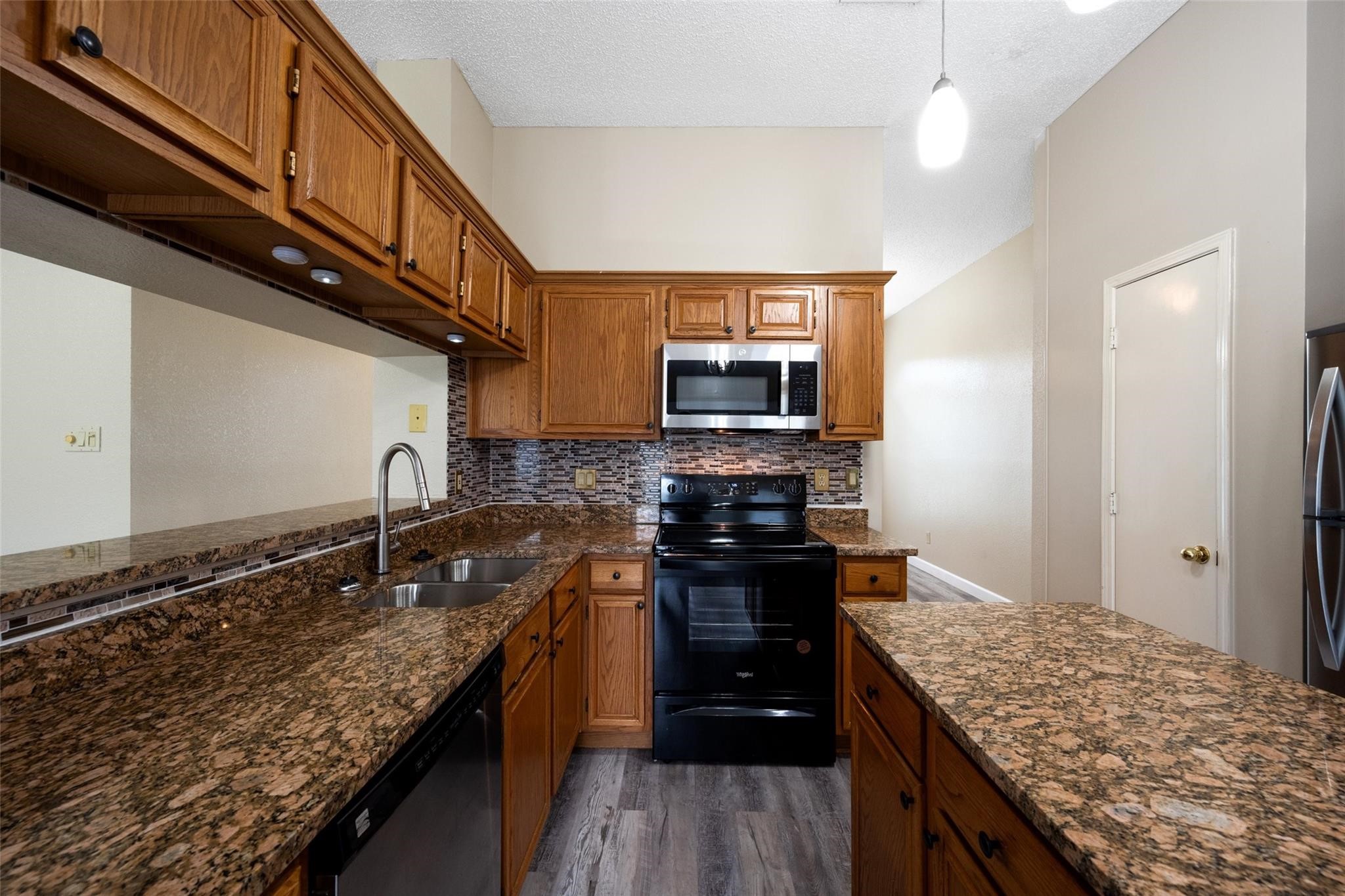 4241 Briar Hill Drive Grand Prairie TX 75052