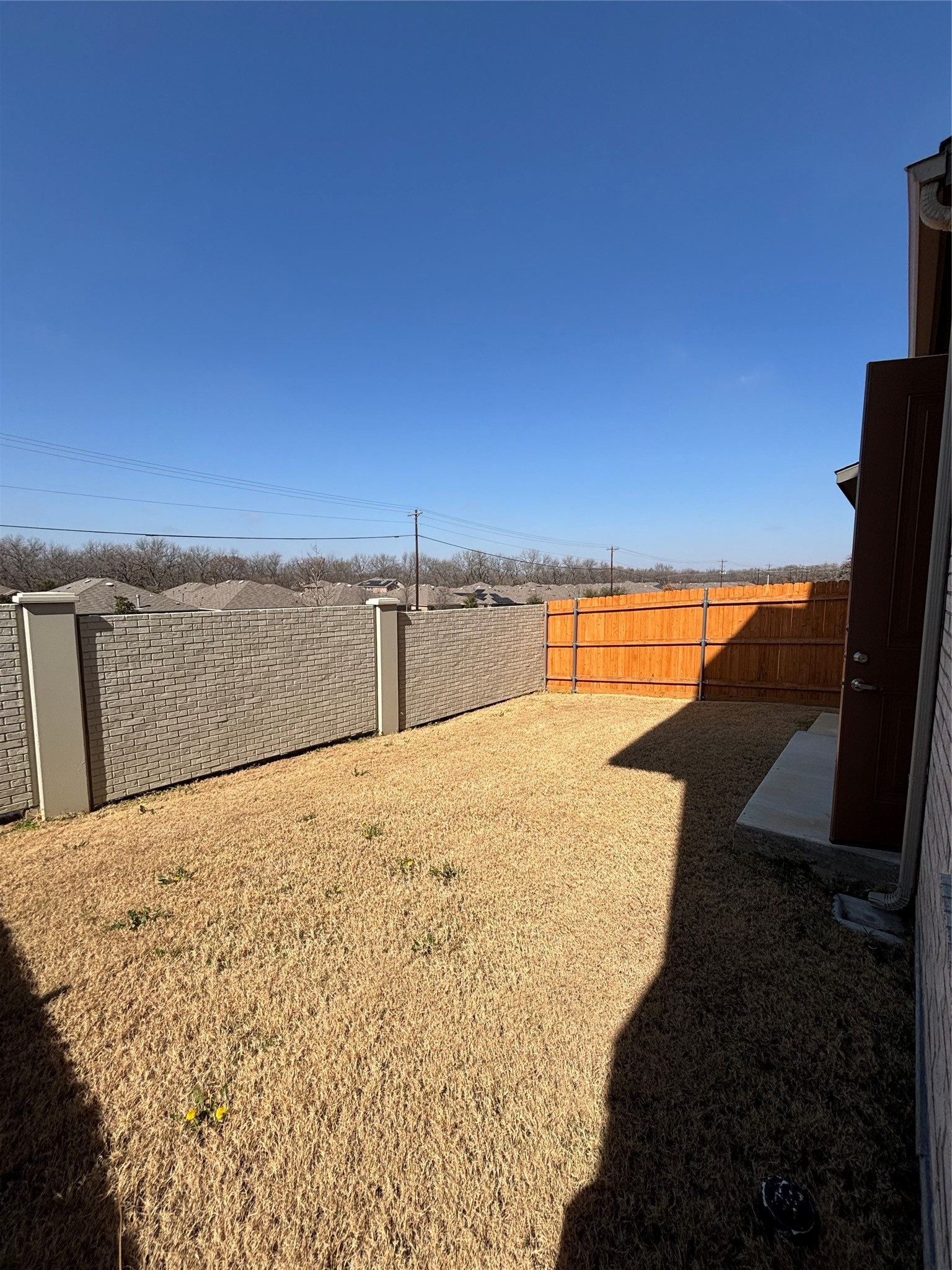 2036 Oak Grove Aubrey TX 76227