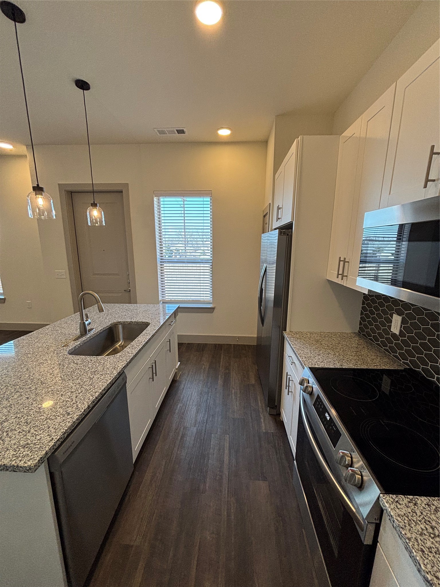 2036 Oak Grove Aubrey TX 76227