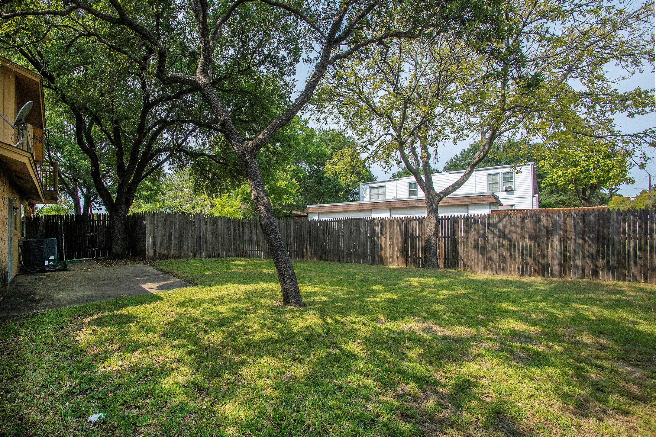 12831 Pandora Drive Dallas TX 75238