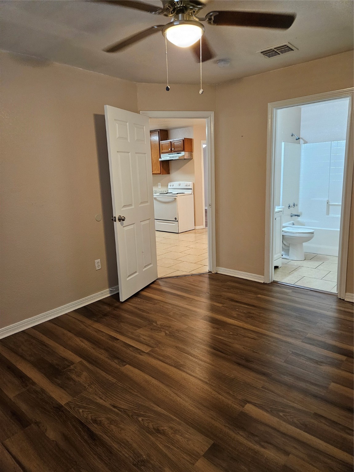 225 E Craven Avenue Lacy Lakeview TX 76705