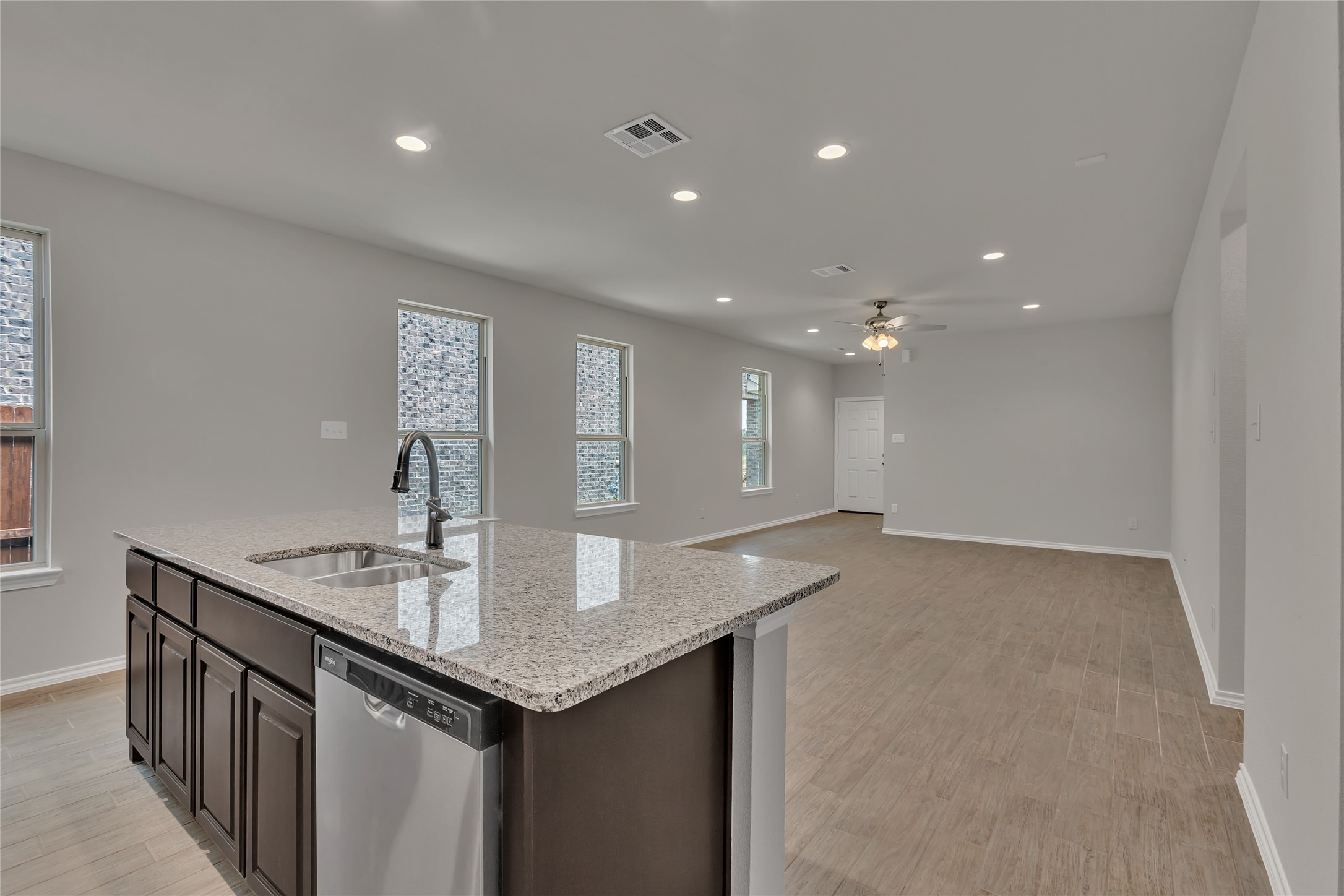 1729 Hazer Lane Mesquite TX 75149