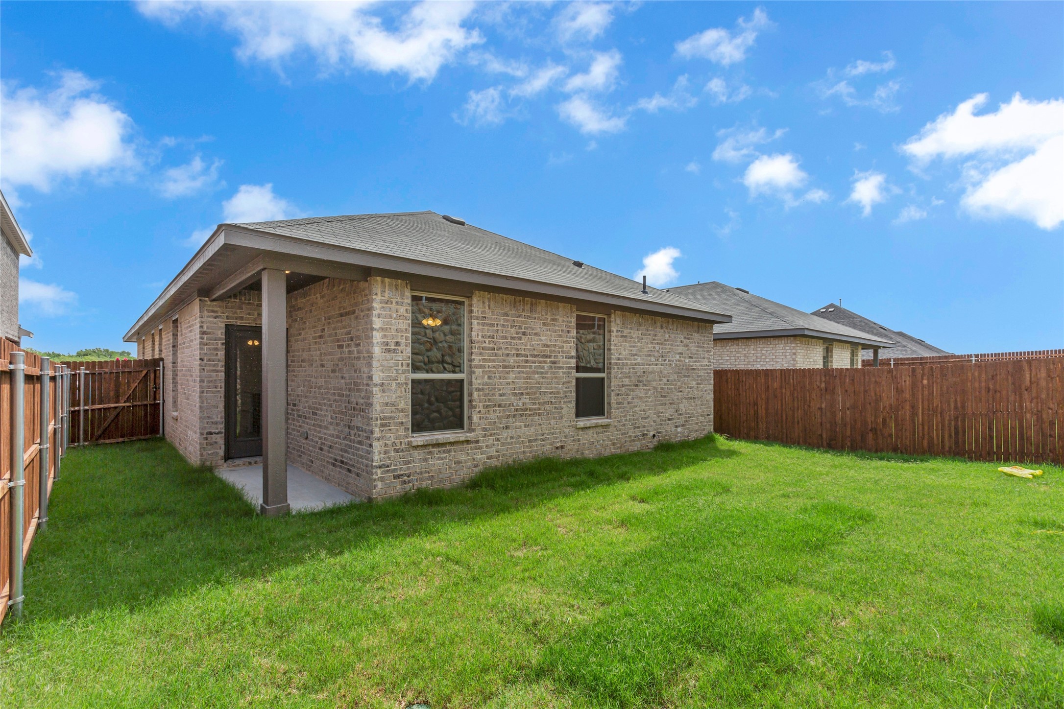 1729 Hazer Lane Mesquite TX 75149