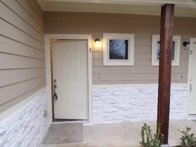318 S Main Street Bonham TX 75418