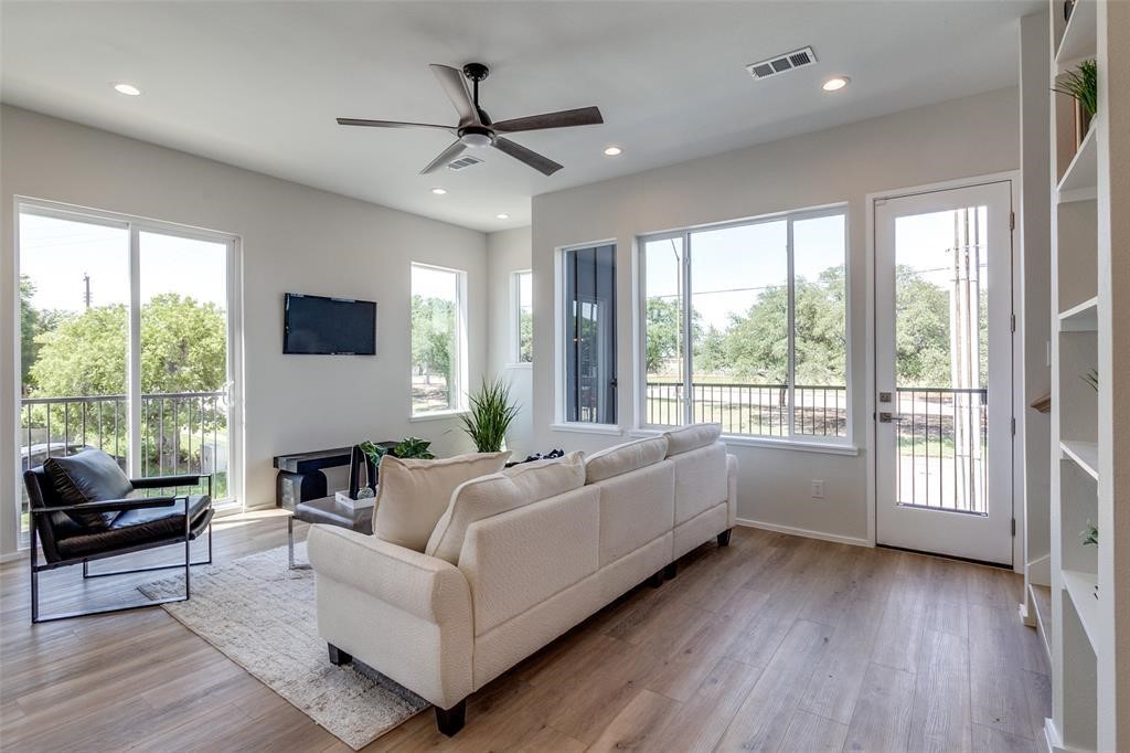 3308 Birmingham Avenue Dallas TX 75210