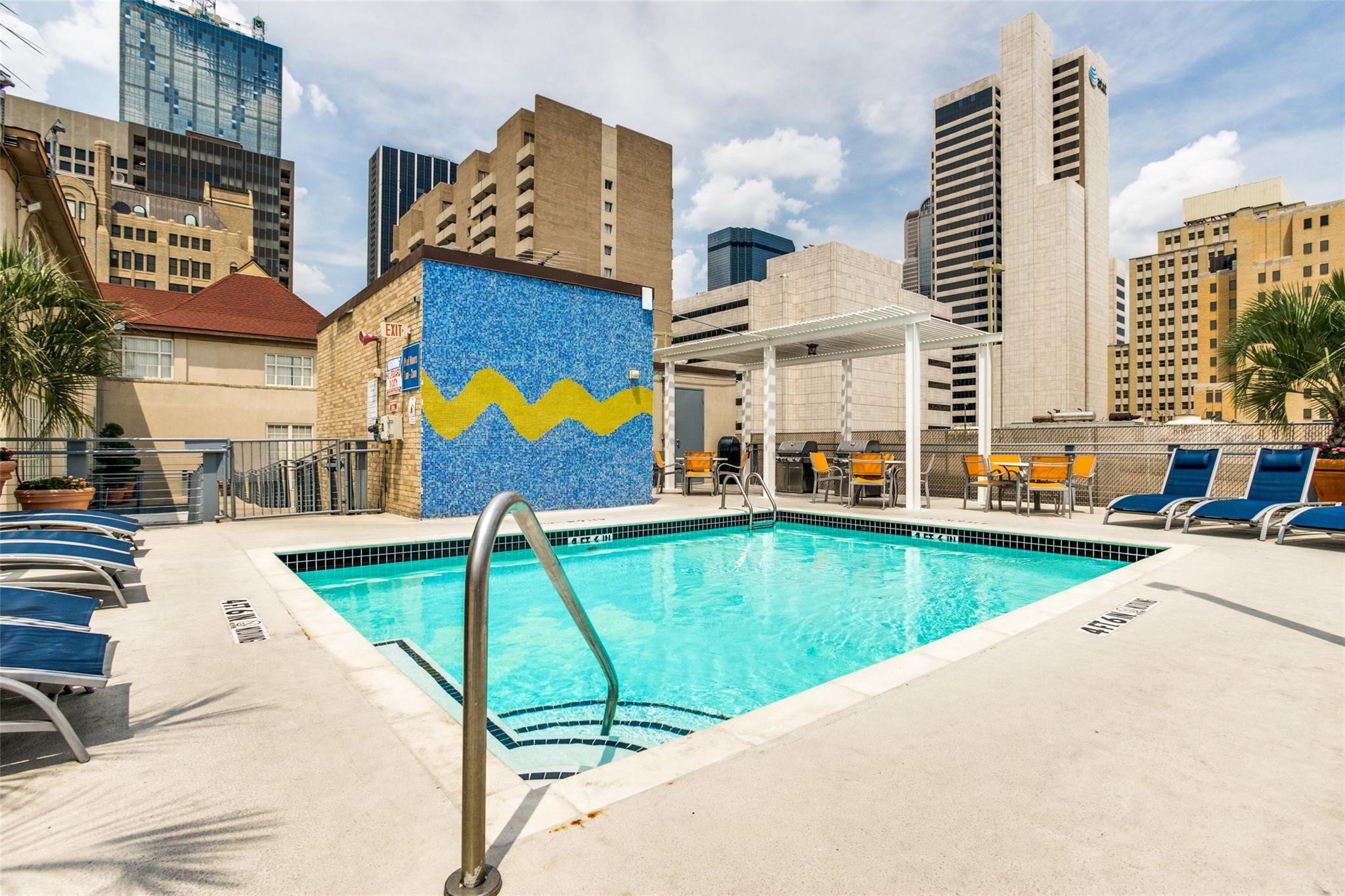 1122 Jackson Street Dallas TX 75202