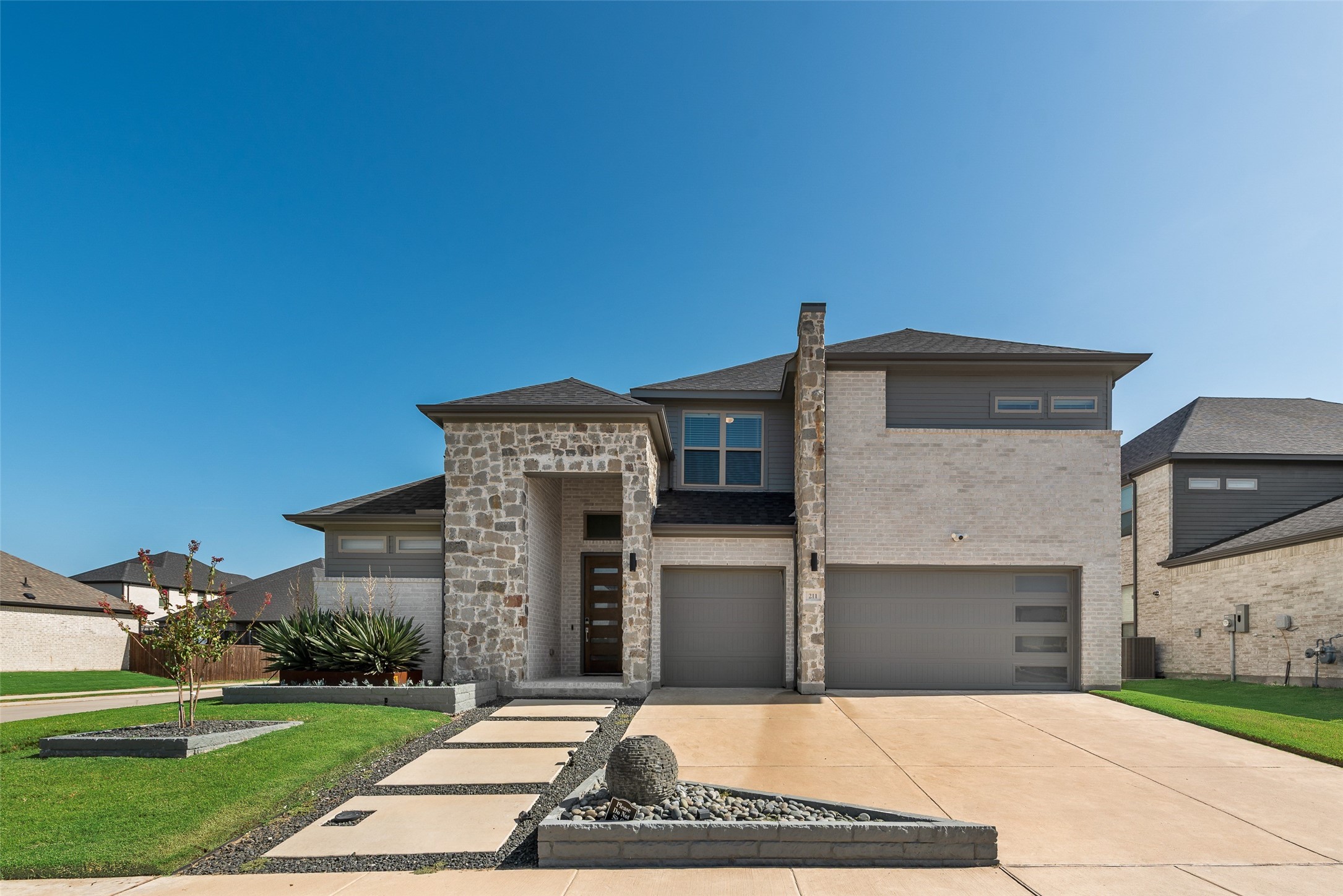 211 Coyote Creek Drive Lavon TX 75166