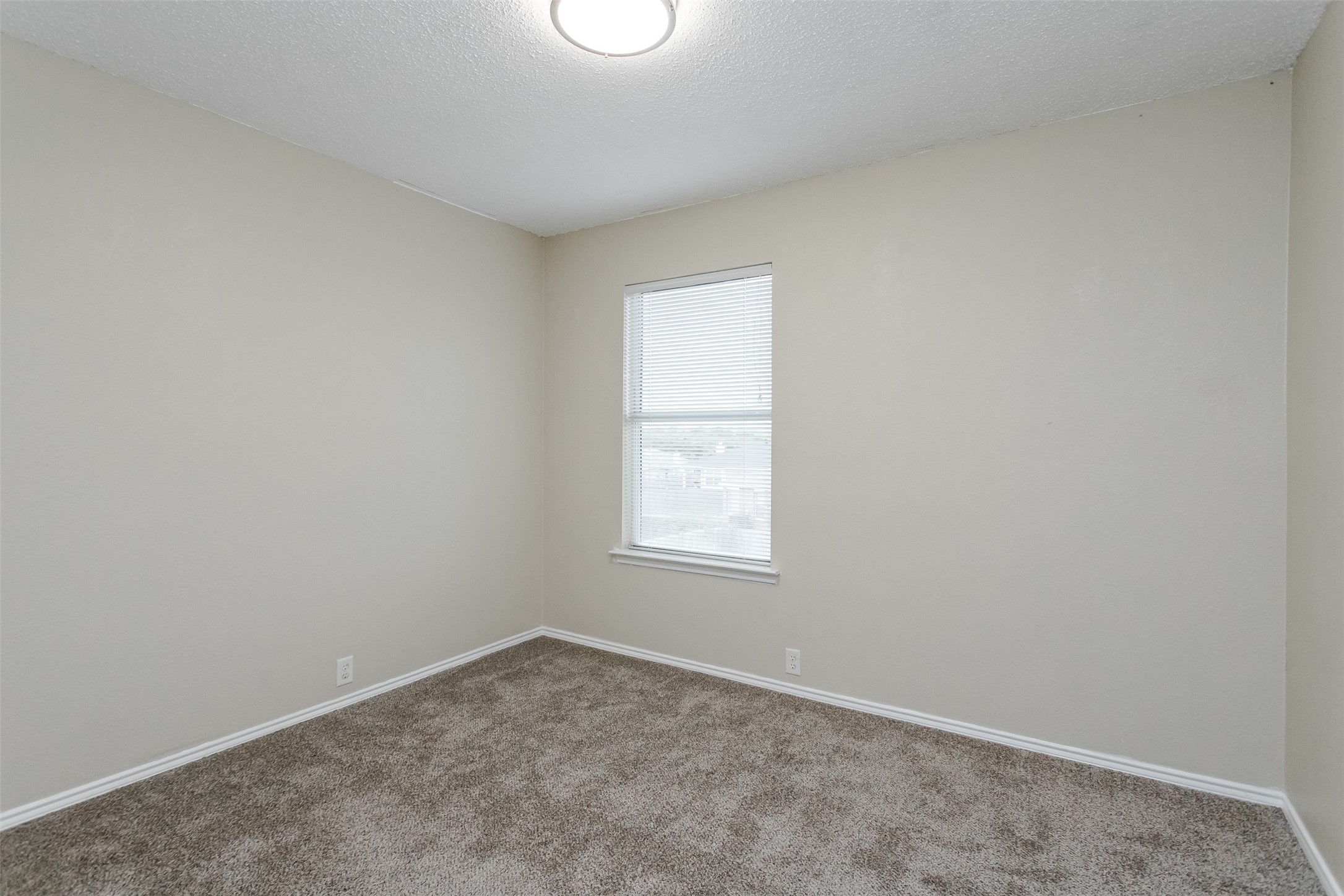 1308 Dundee Drive Arlington TX 76002