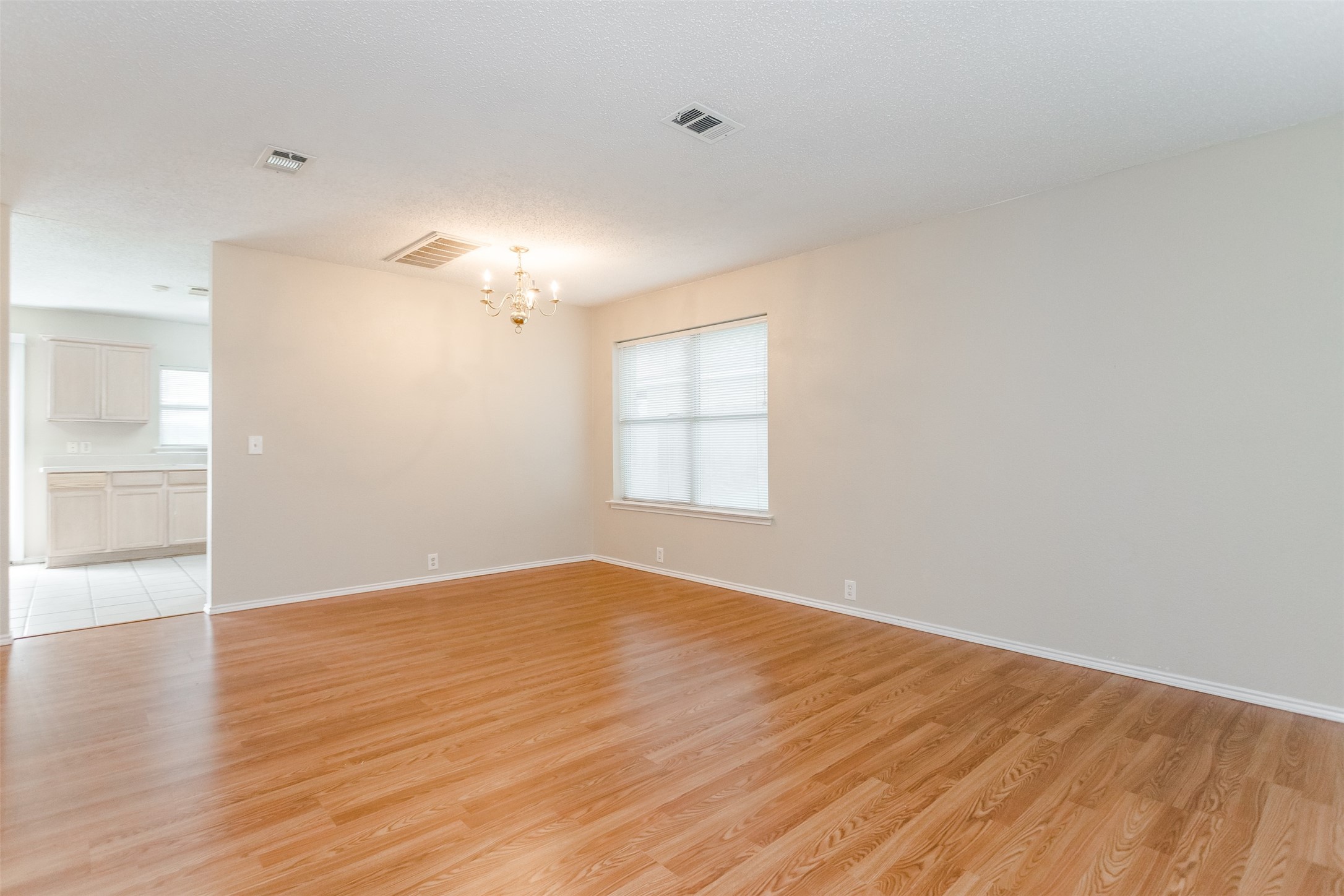 1308 Dundee Drive Arlington TX 76002