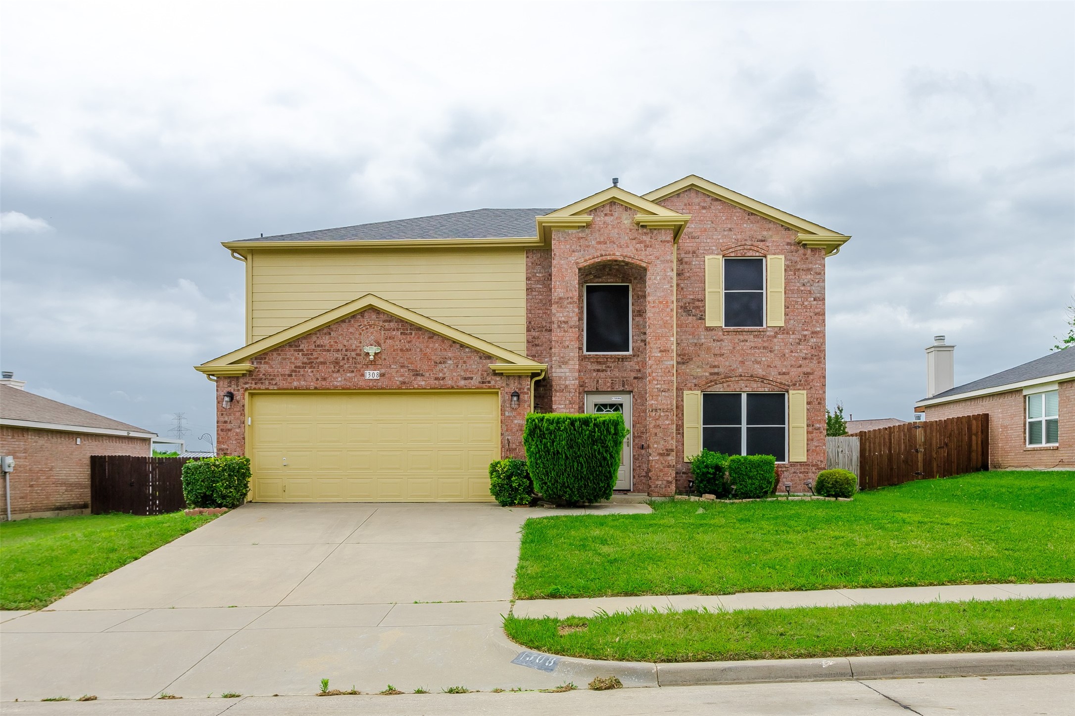 1308 Dundee Drive Arlington TX 76002