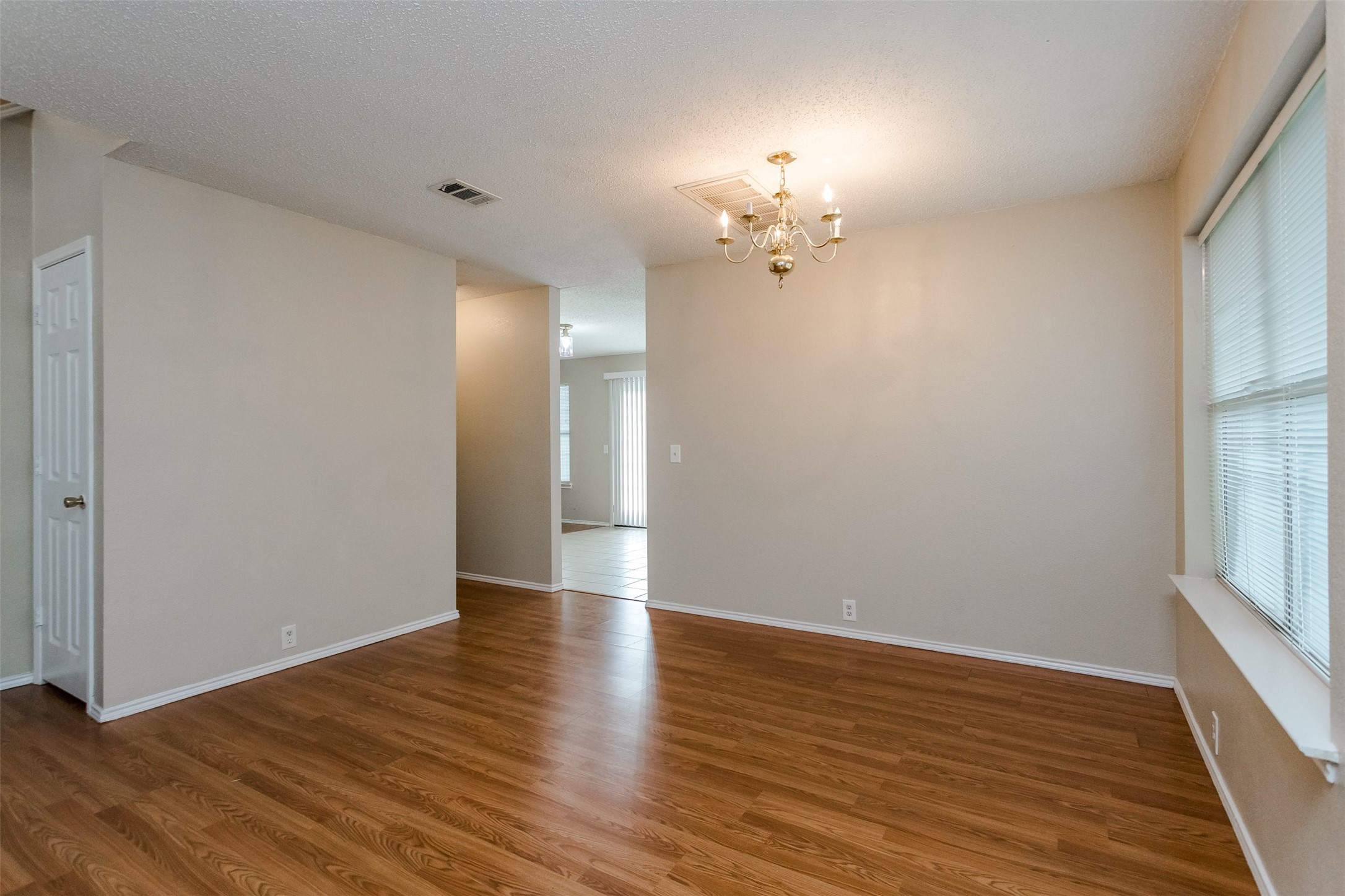 1308 Dundee Drive Arlington TX 76002