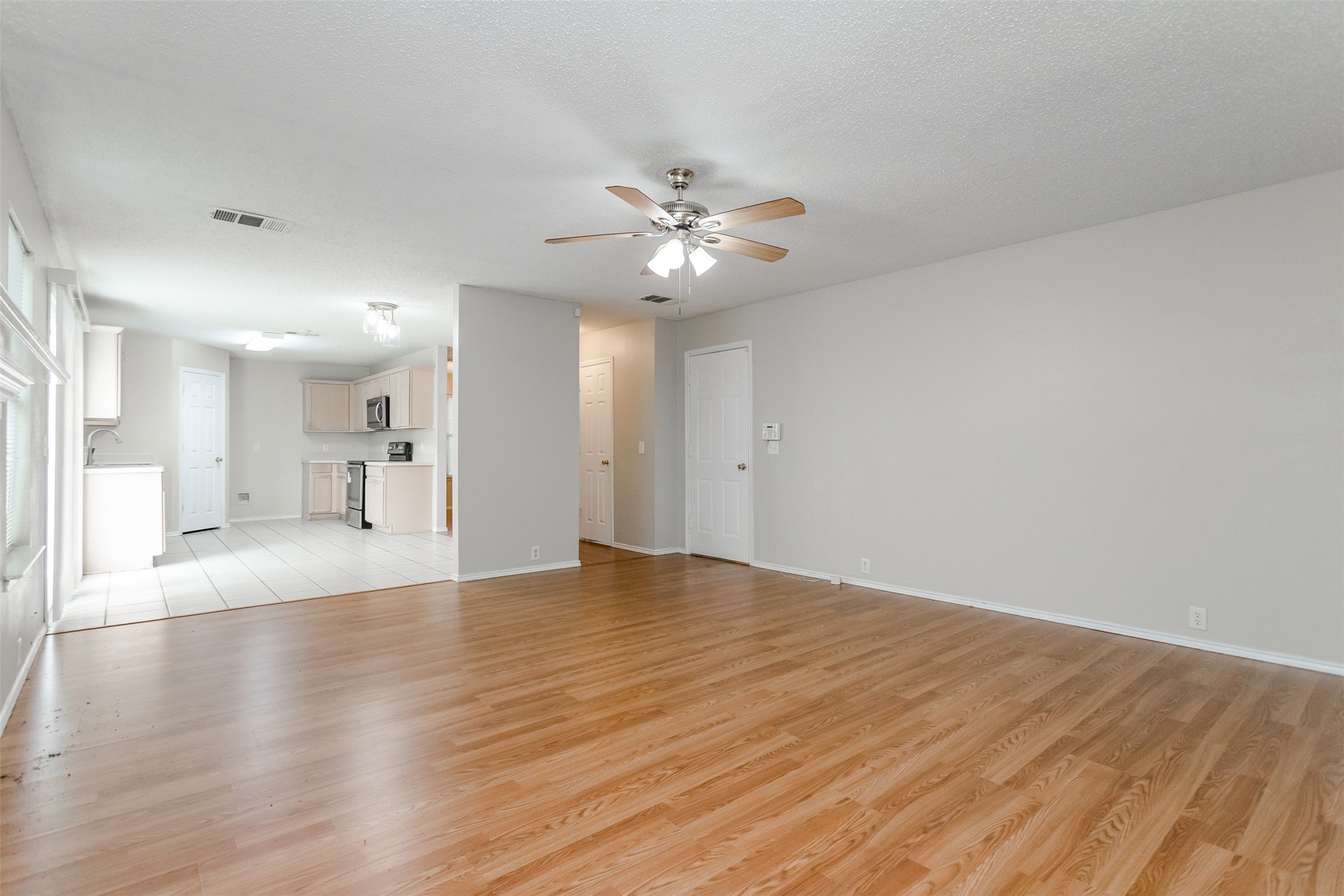 1308 Dundee Drive Arlington TX 76002