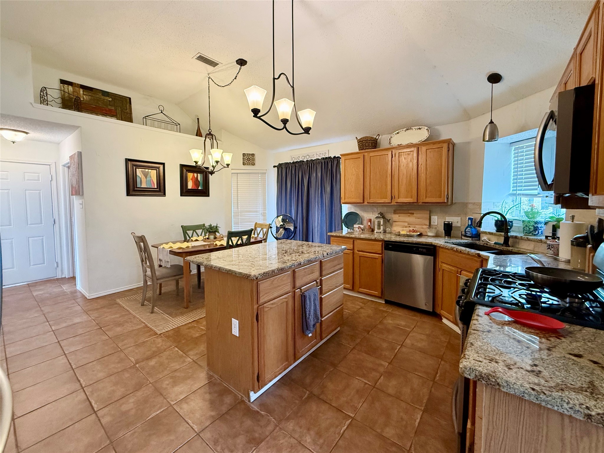 1658 Glenmore Drive Lewisville TX 75077